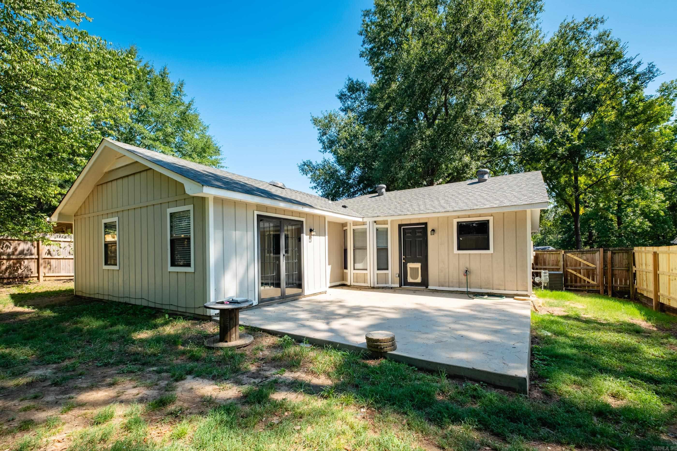 5 Smoking Oaks  Maumelle, AR