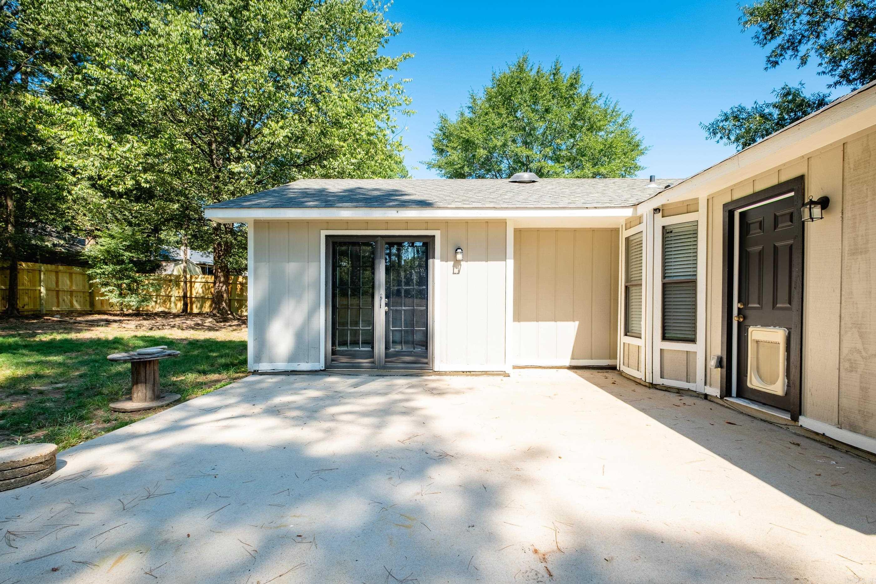 5 Smoking Oaks  Maumelle, AR
