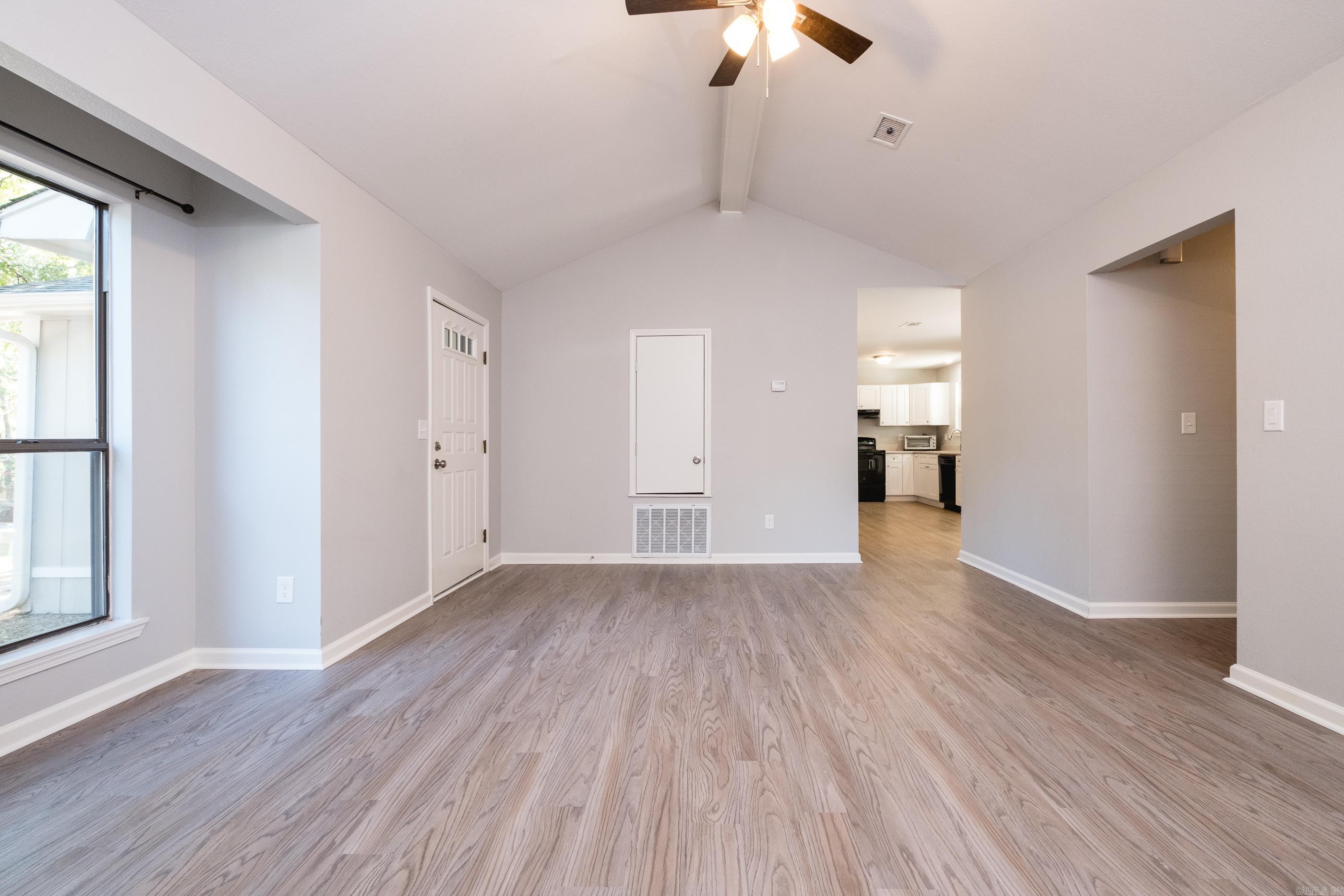 5 Smoking Oaks  Maumelle, AR