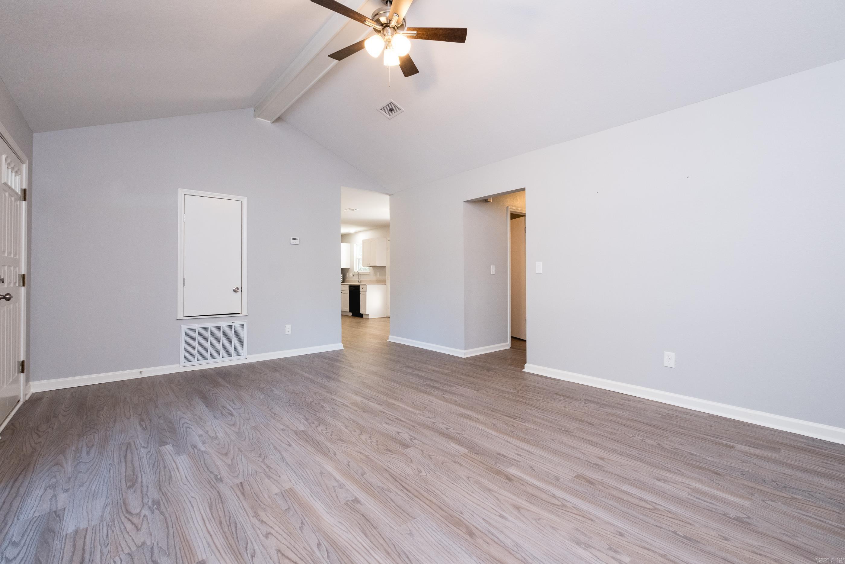 5 Smoking Oaks  Maumelle, AR