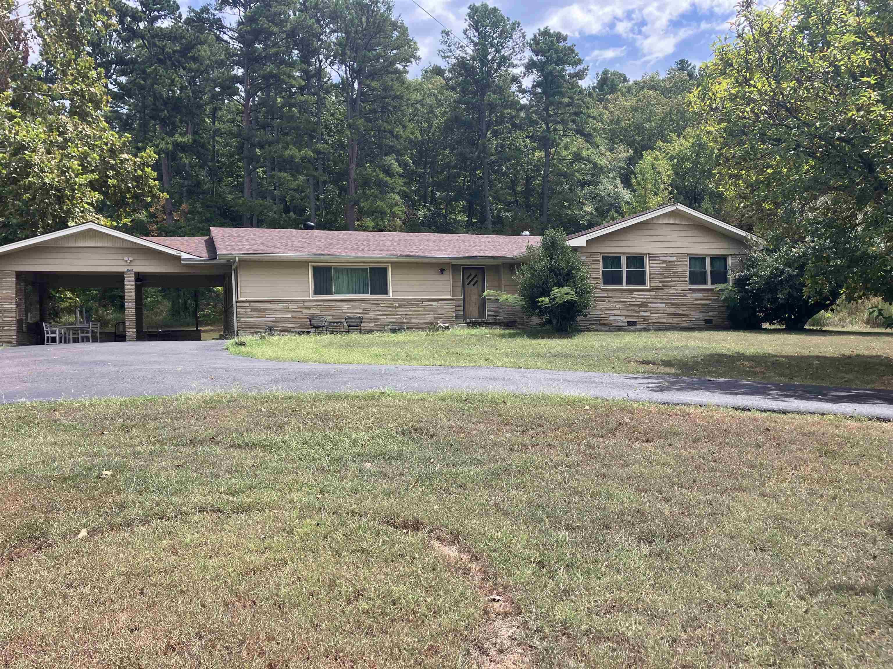 1068  Hwy 27S  Mount Ida, AR