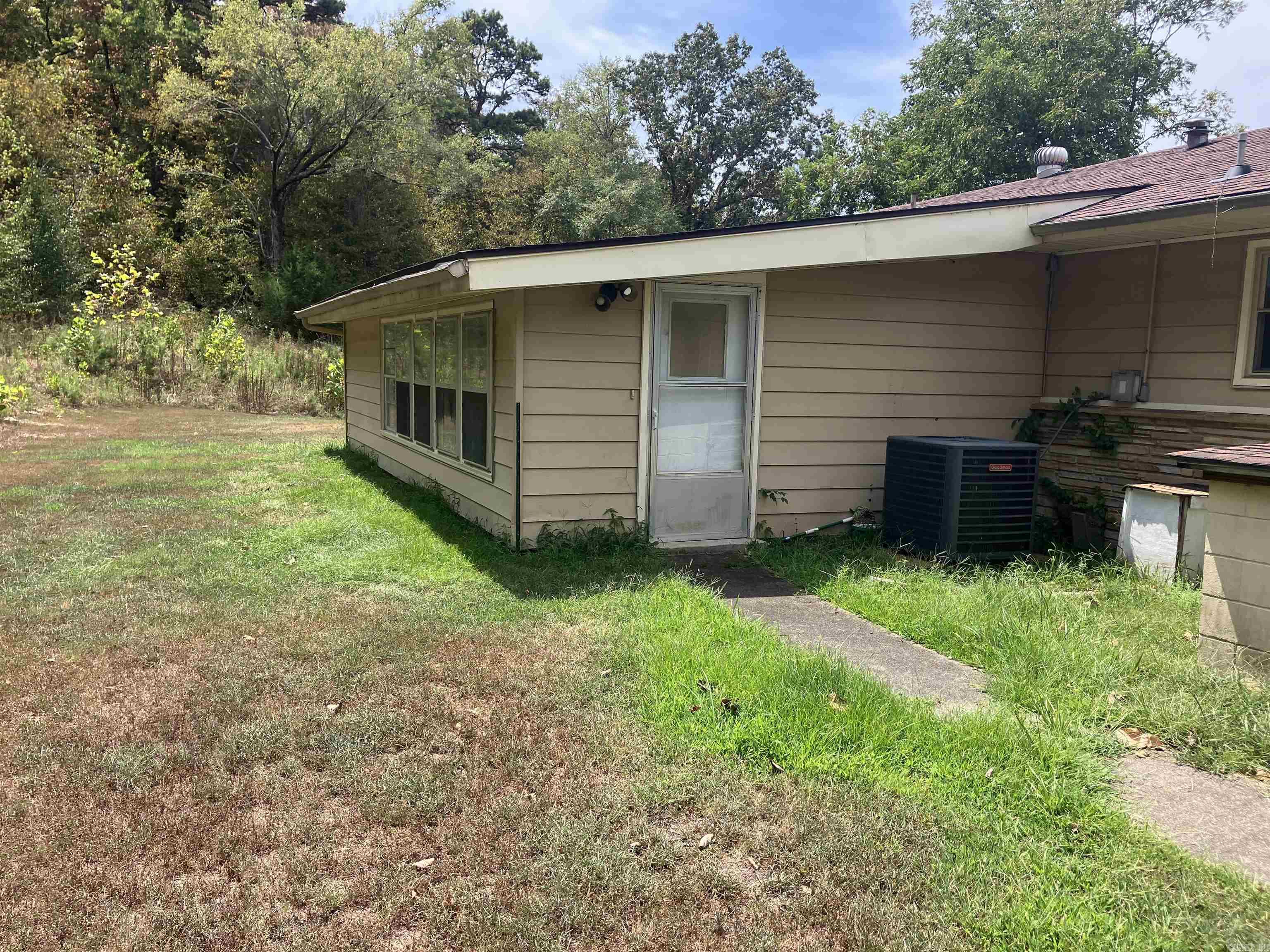 1068 Hwy 27S  Mount Ida, AR
