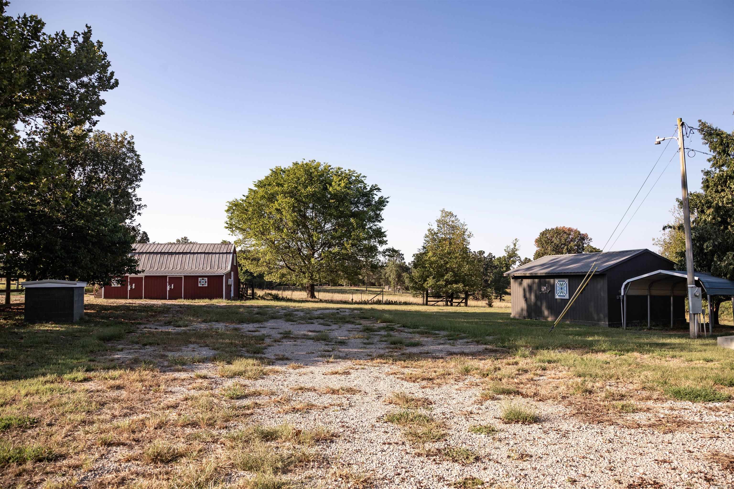 1145 Broadleaf Rd Road