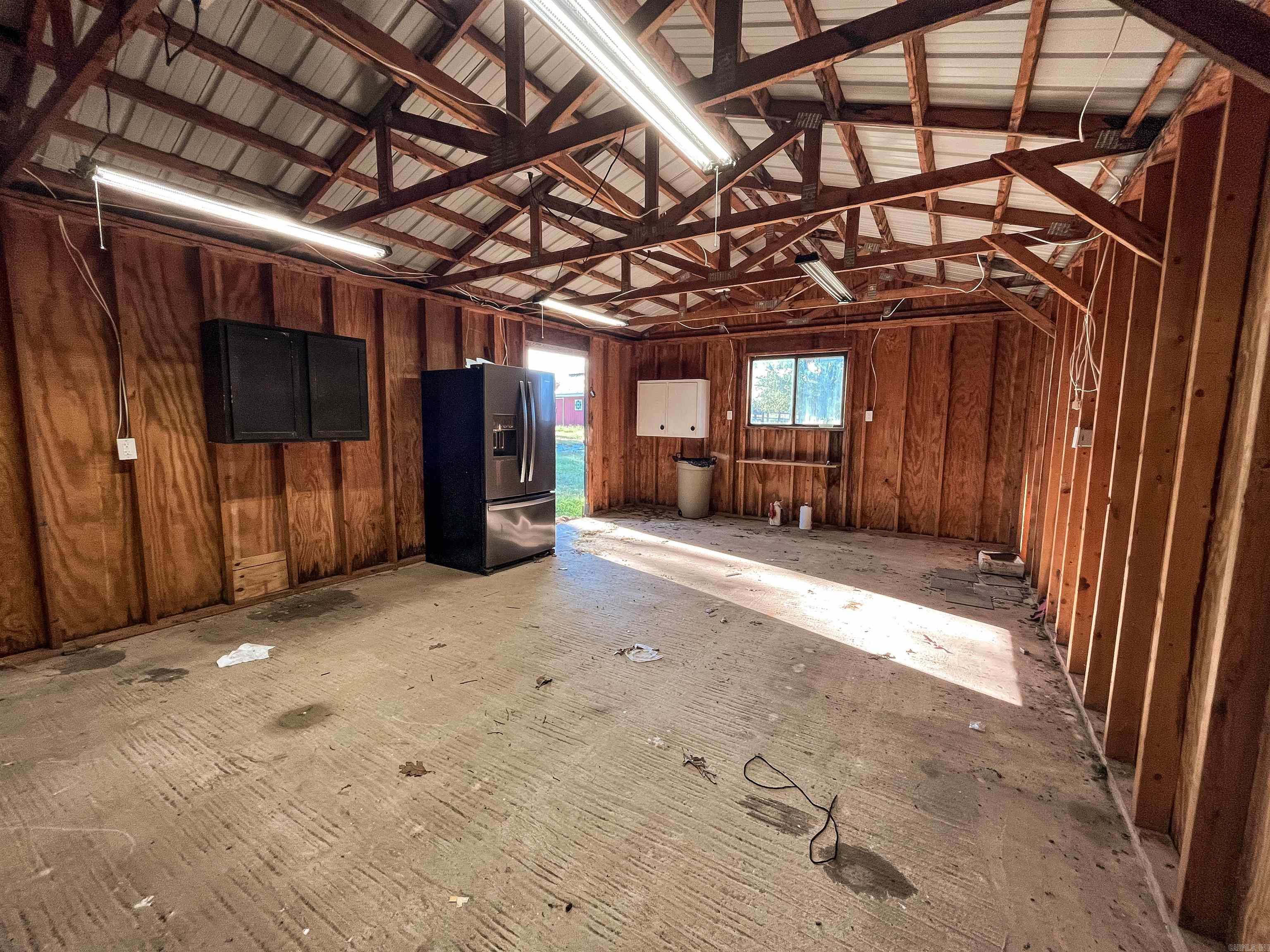1145 Broadleaf Rd Road