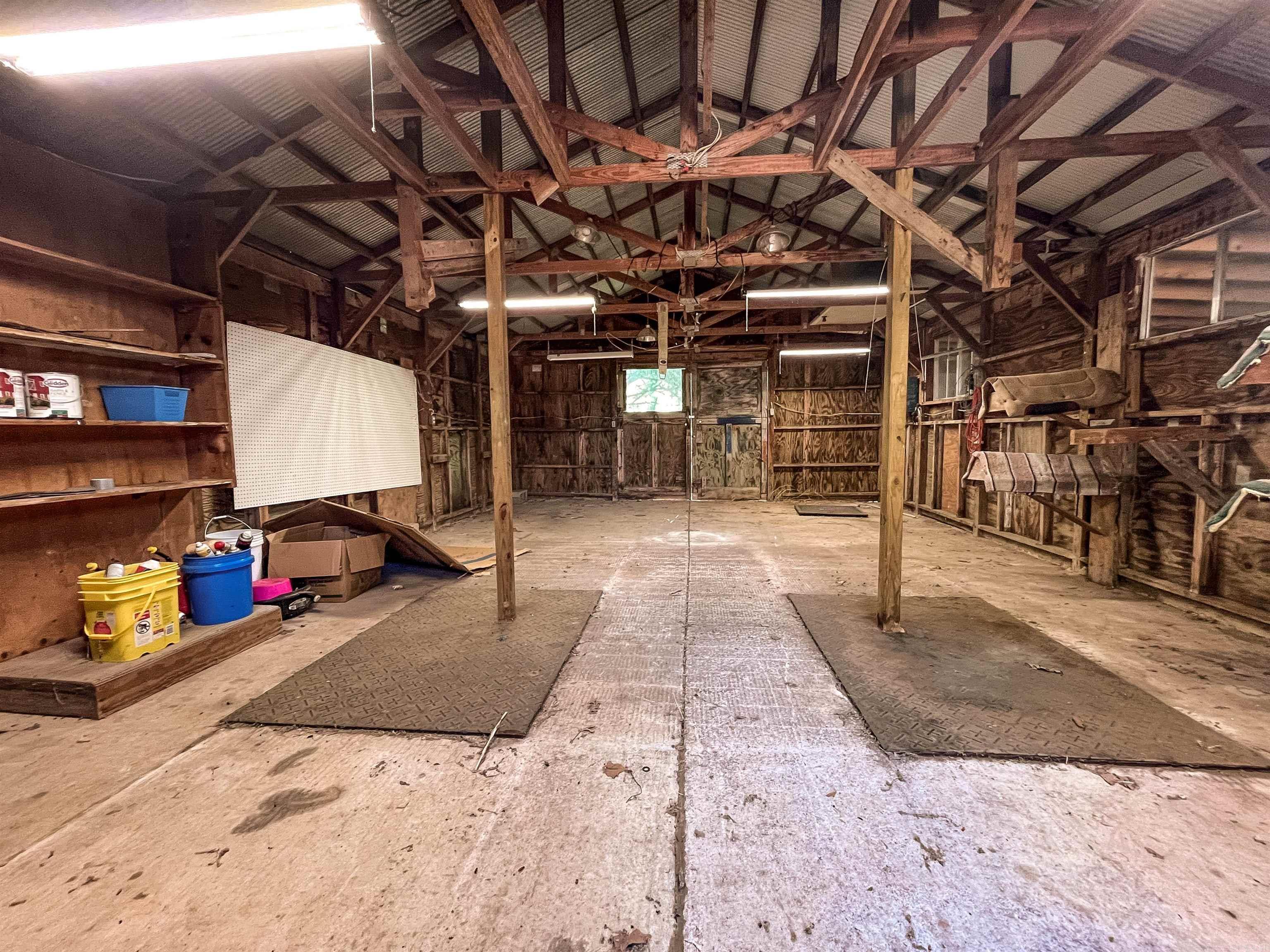 1145 Broadleaf Rd Road