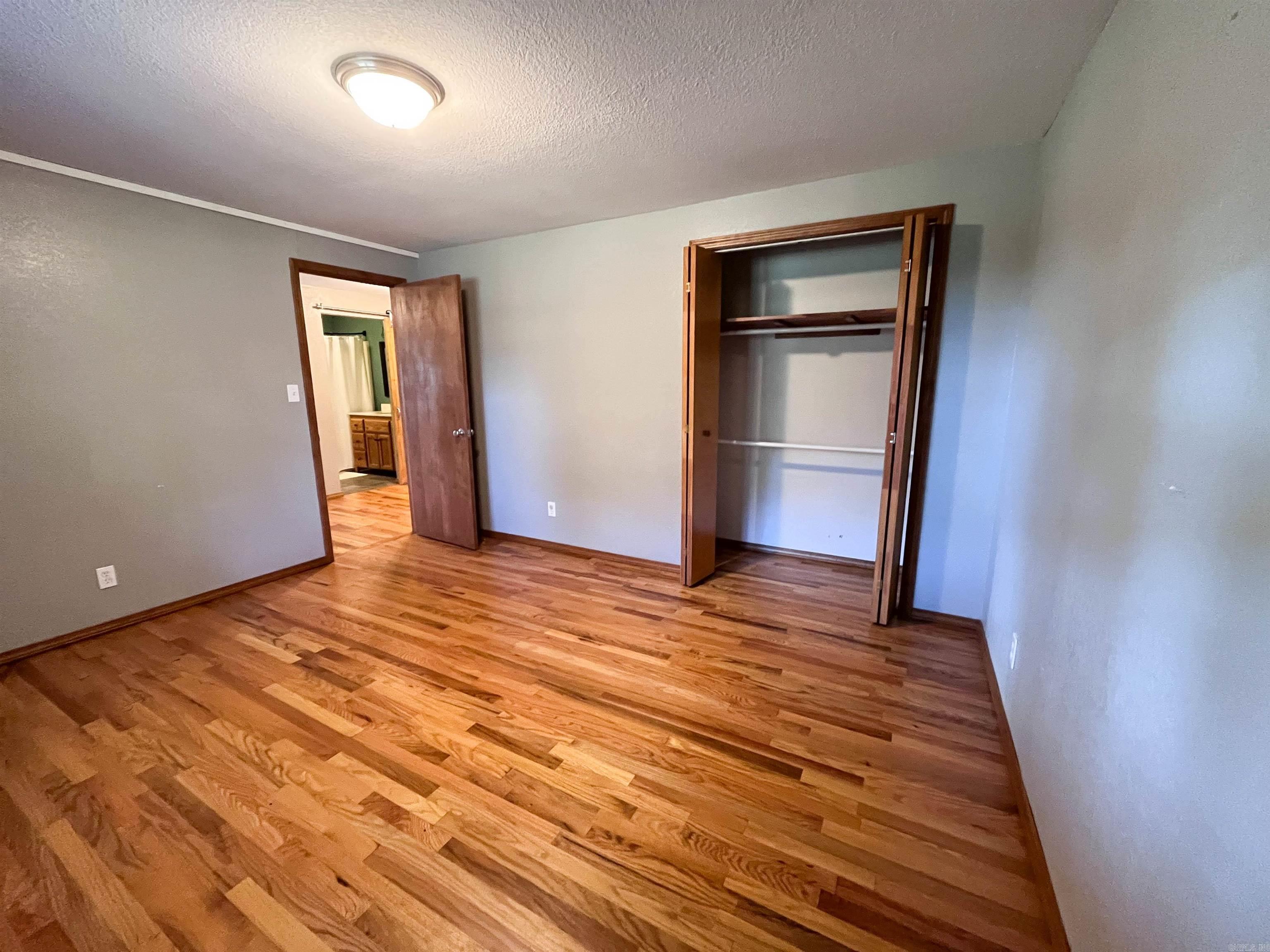 1145 Broadleaf Rd Road