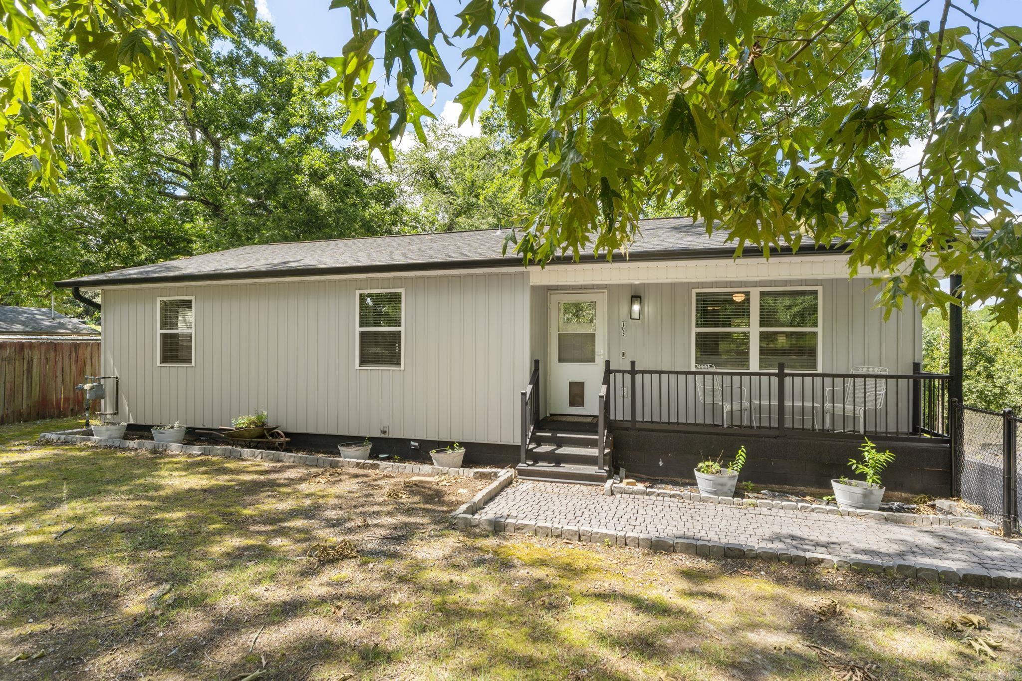 703  Euclid  Hot Springs, AR