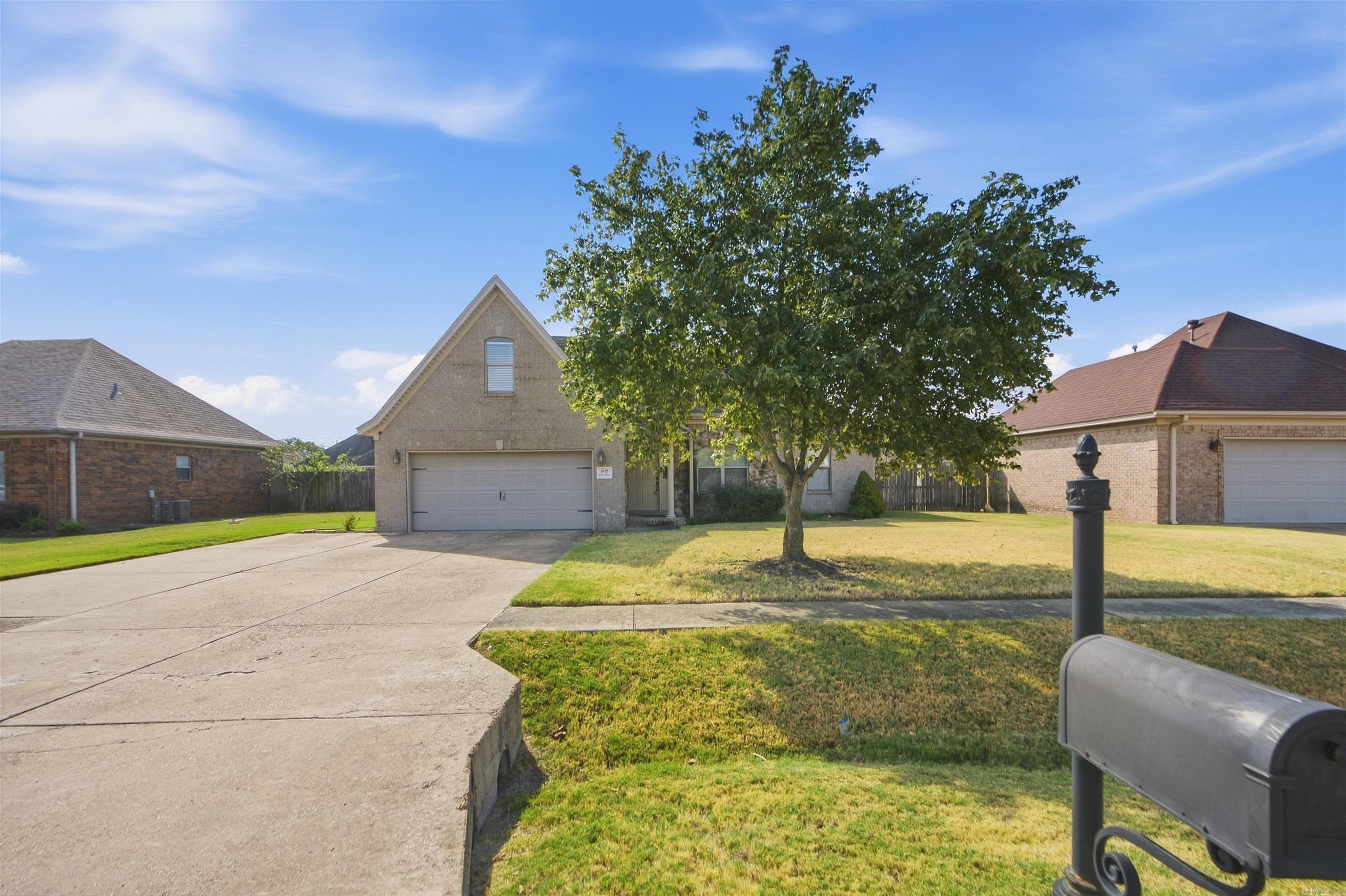 902 Rue Le Maison  Marion, AR