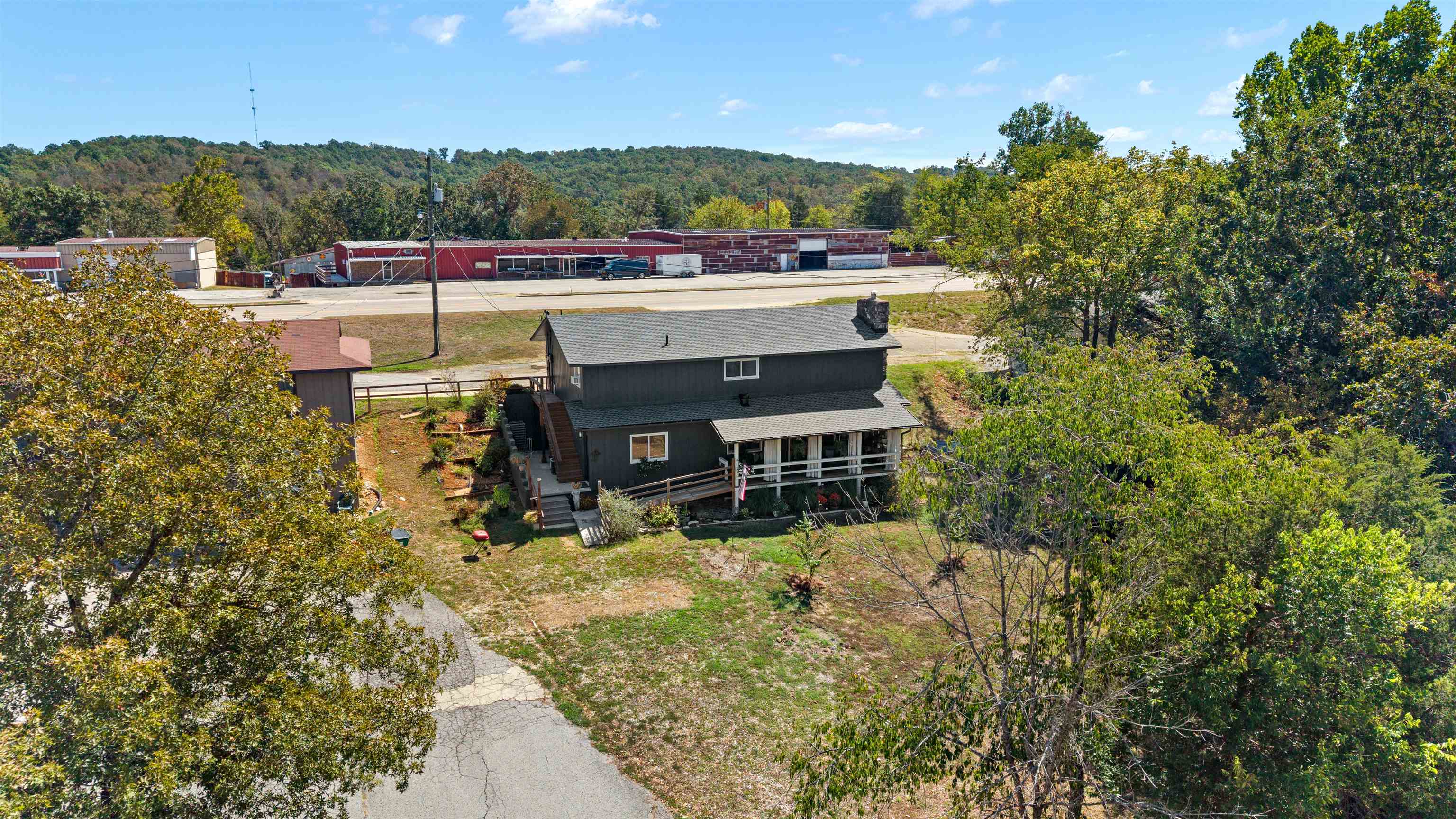 3618 Highway 62 412