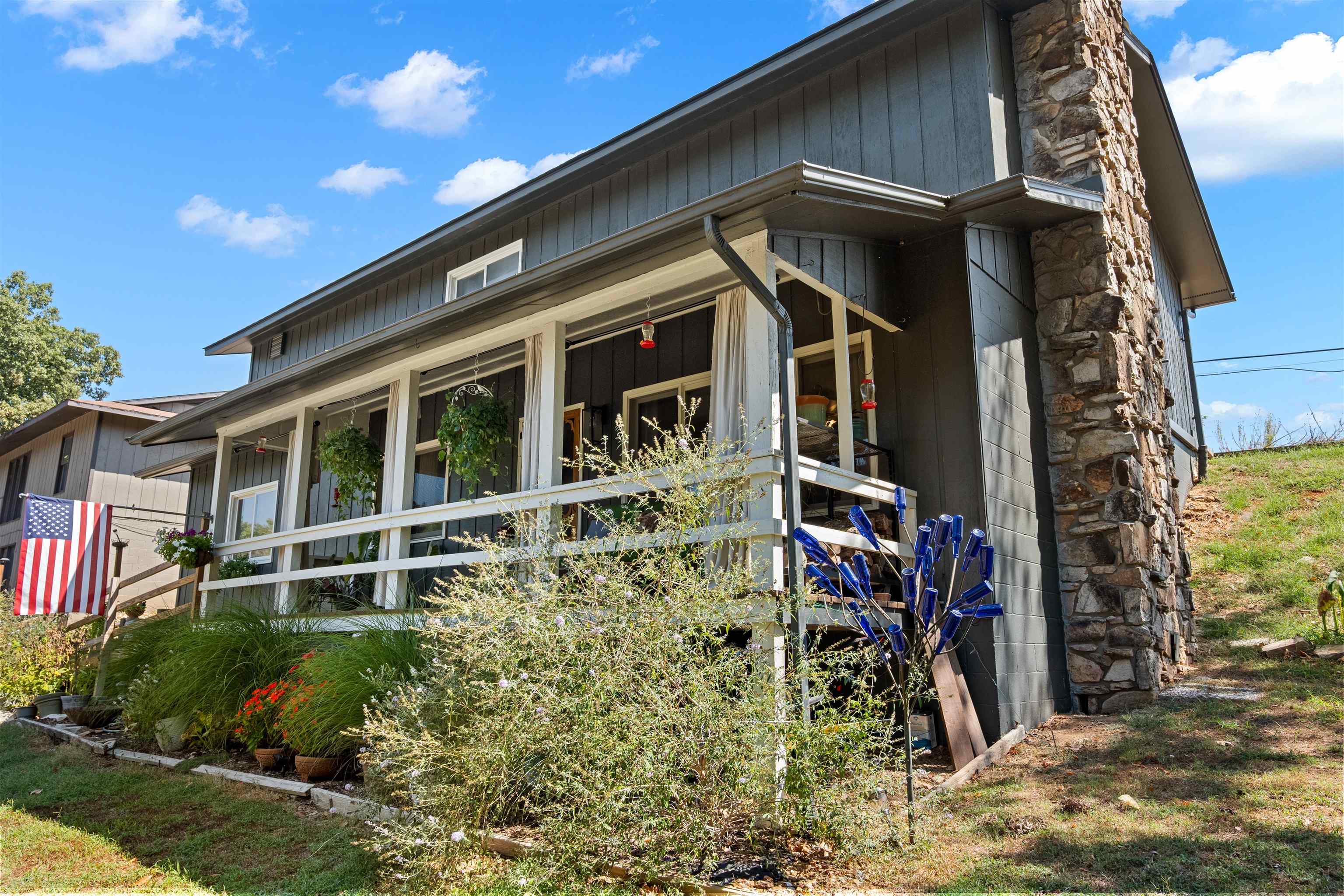 3618 Highway 62 412
