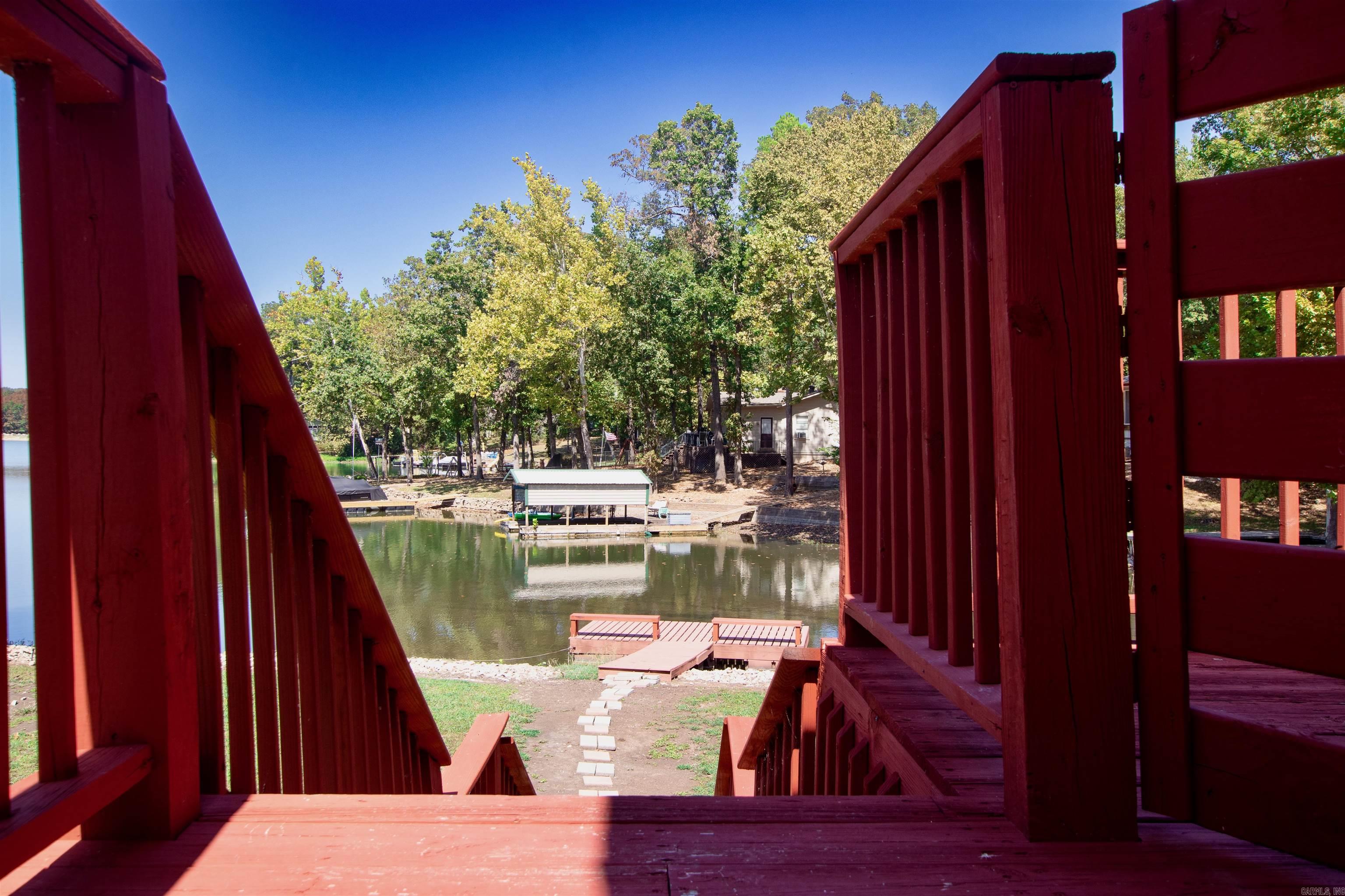 152 E Lakeshore Dr  Cherokee Village, AR