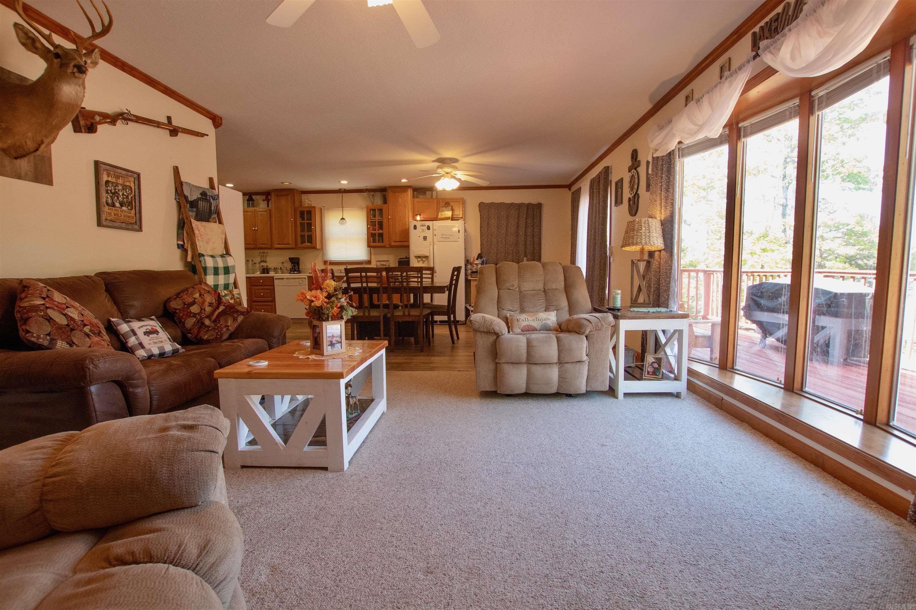 152 E Lakeshore Dr  Cherokee Village, AR