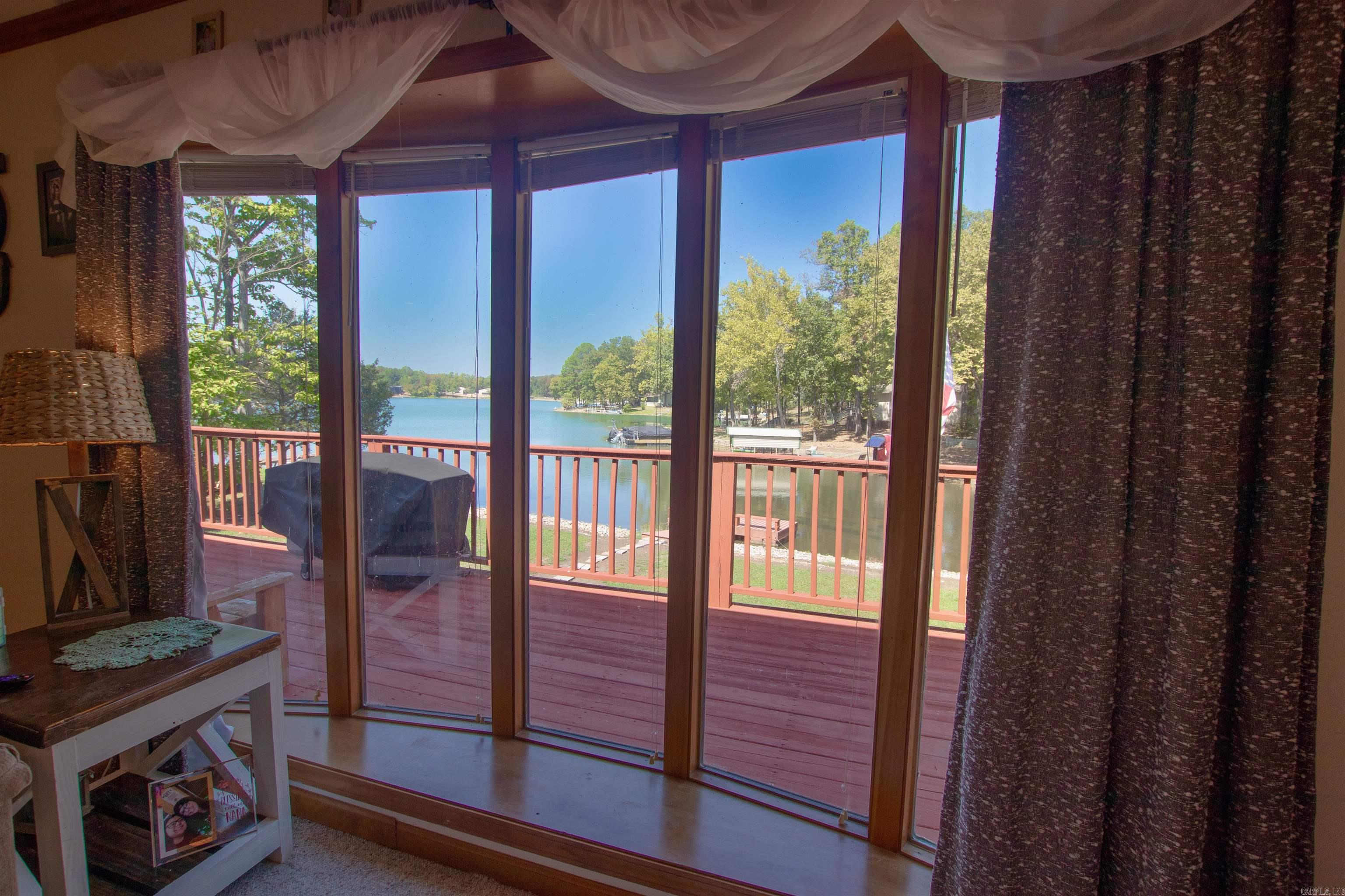 152 E Lakeshore Dr  Cherokee Village, AR