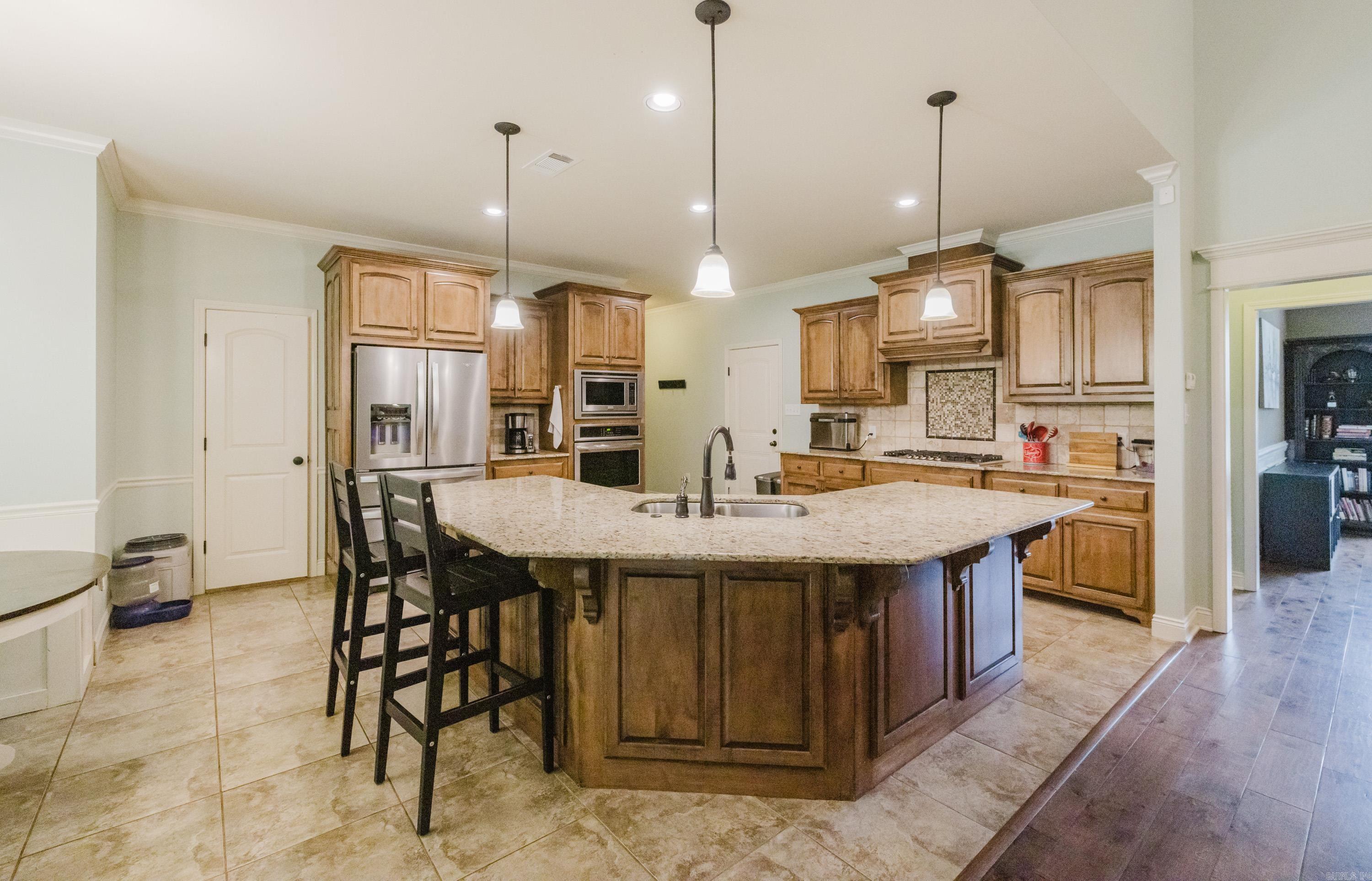 3600 Buckskin Road Benton, AR 72015