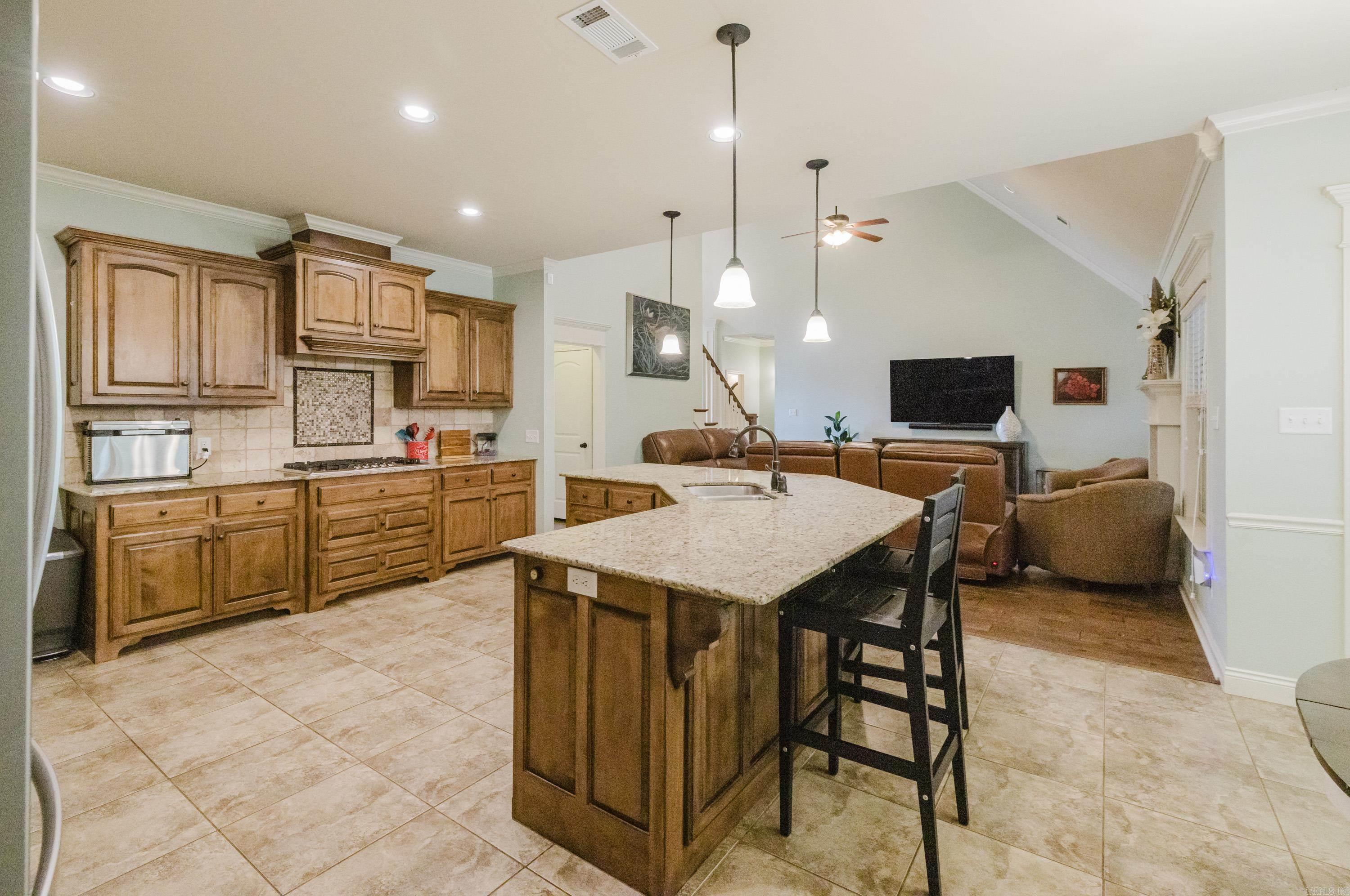 3600 Buckskin Road Benton, AR 72015