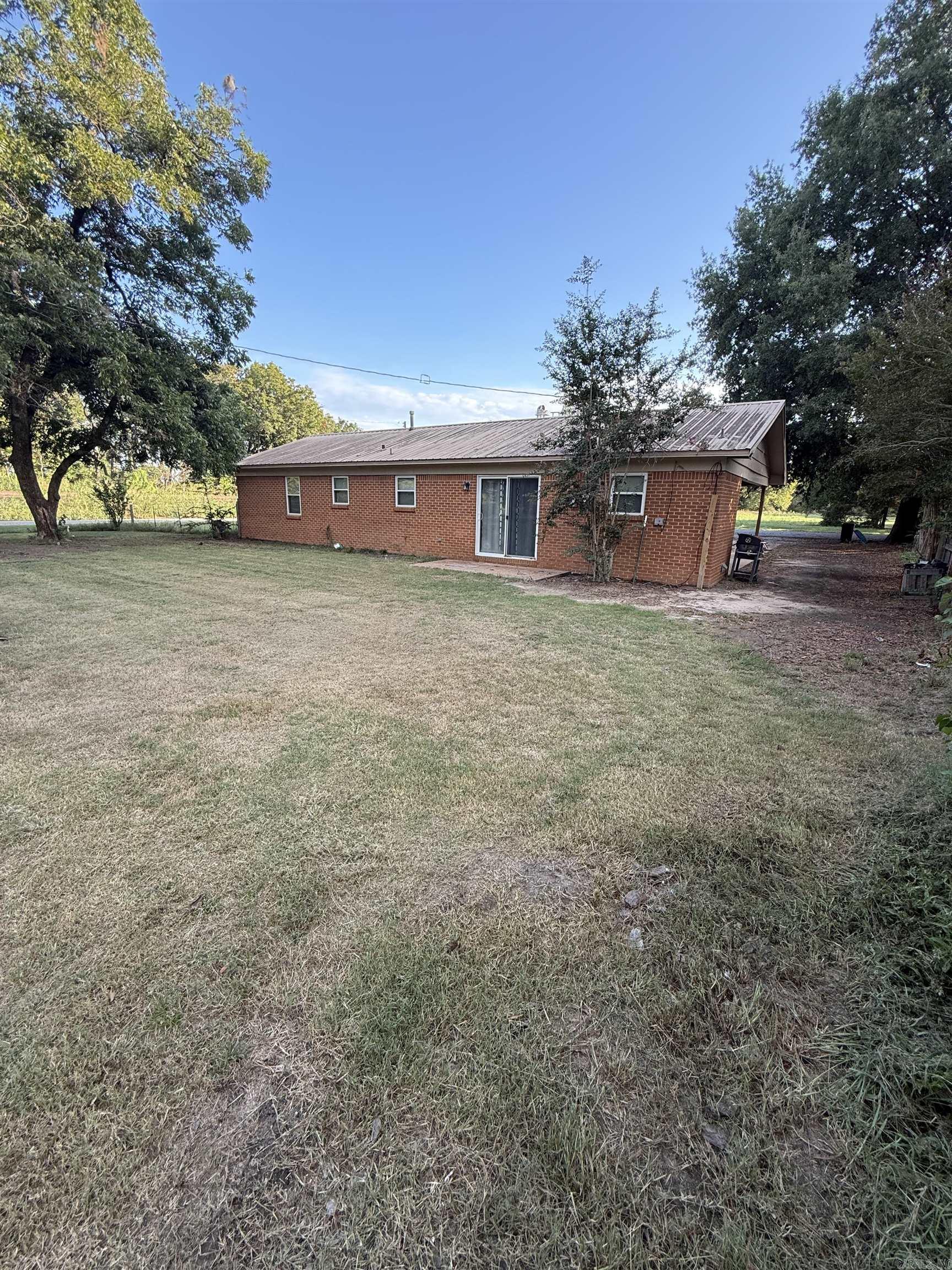105 E Moore St  Tuckerman, AR