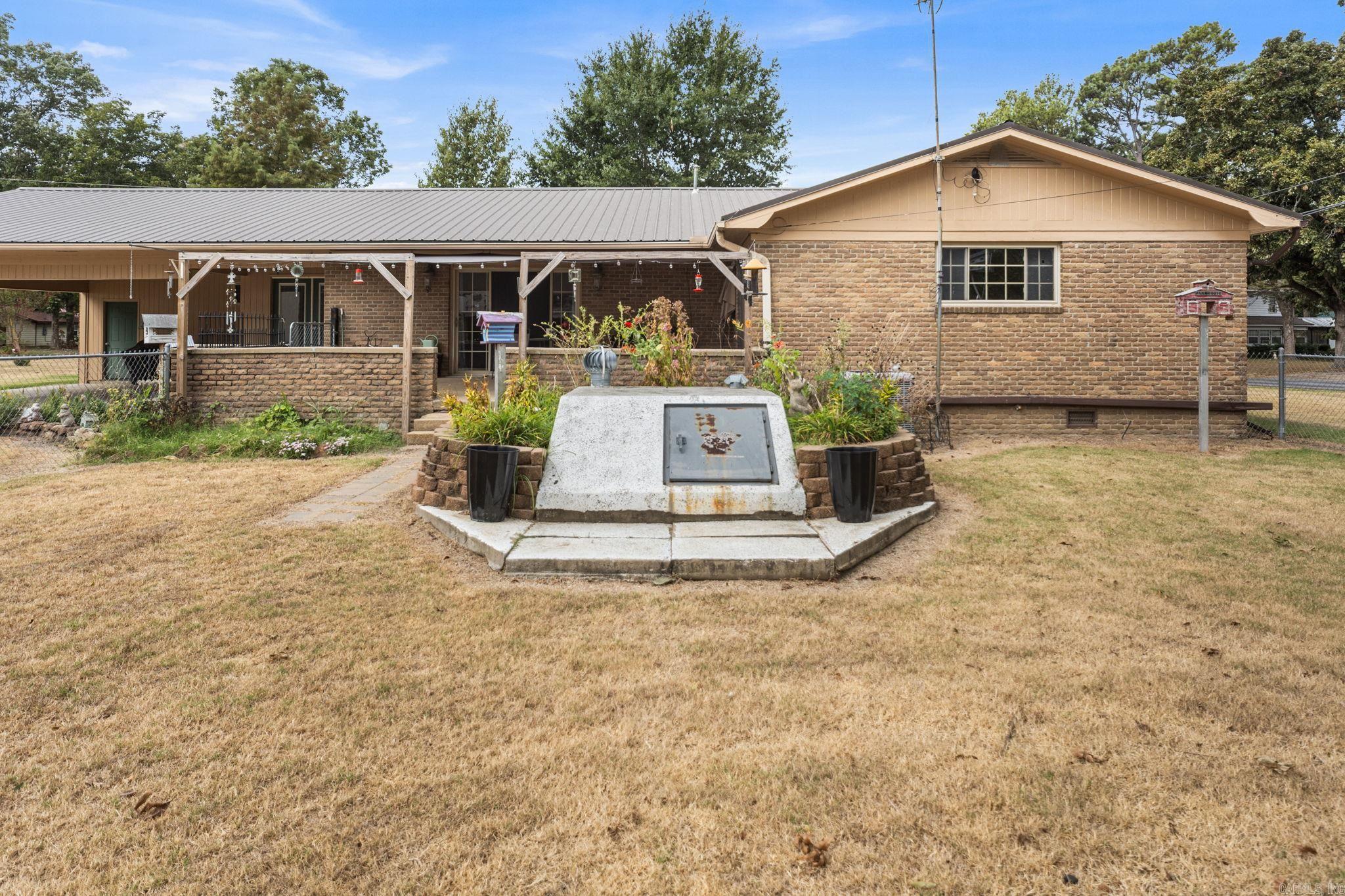 302 S 15Th St  Des Arc, AR