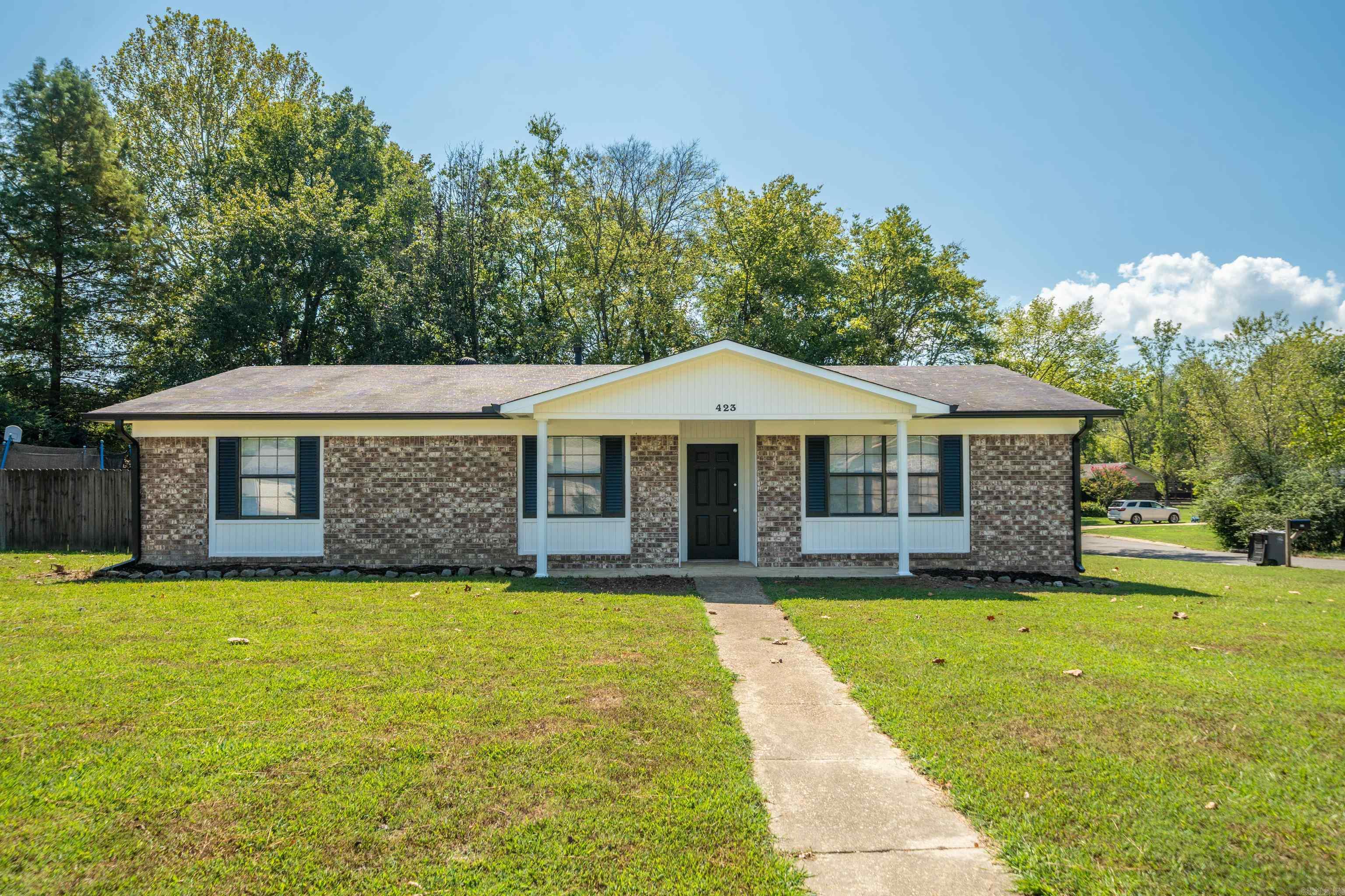423  Pine Meadows  Hot Springs, AR