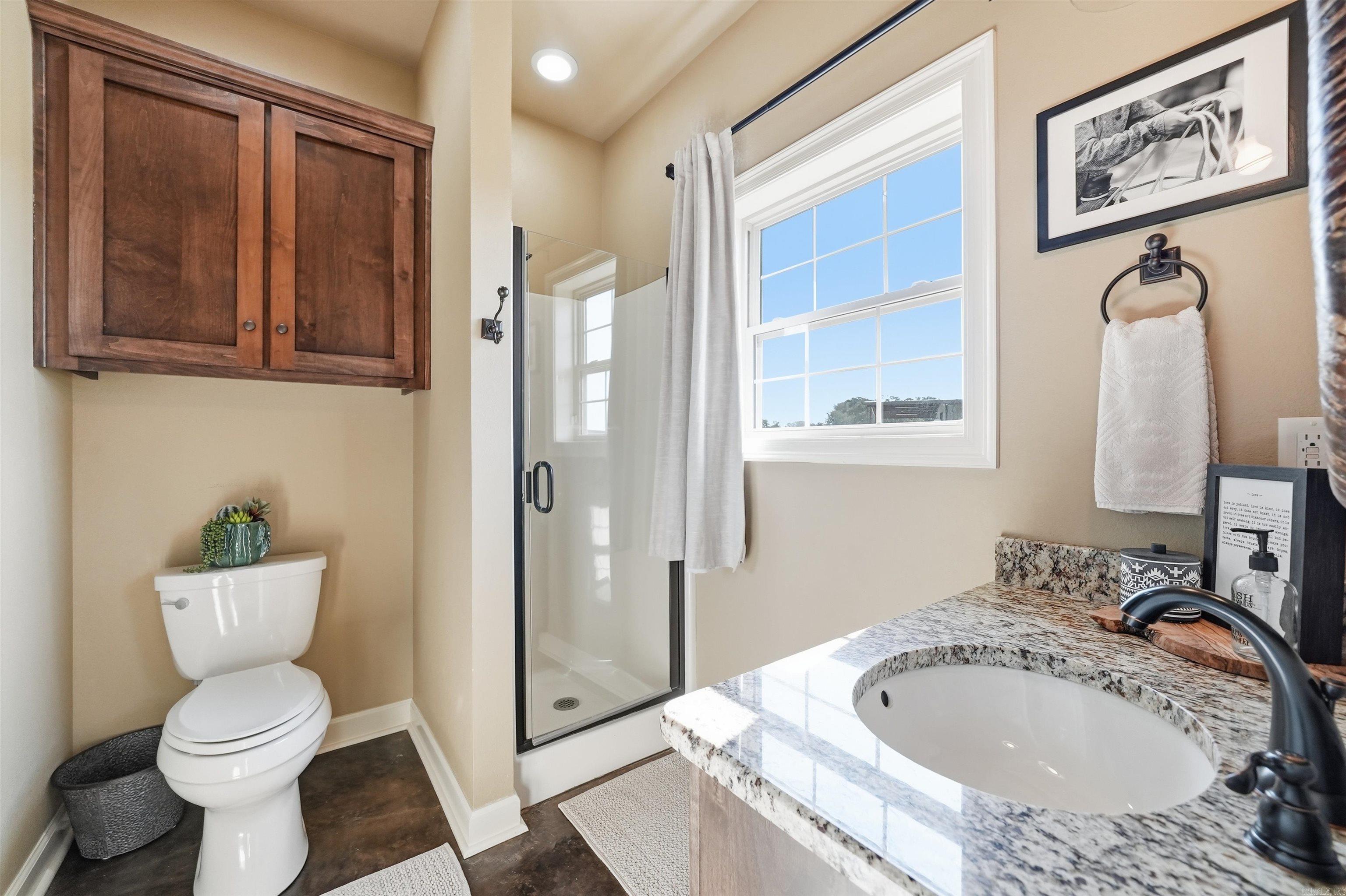 340 Harvey Jobe Romance, AR 72136