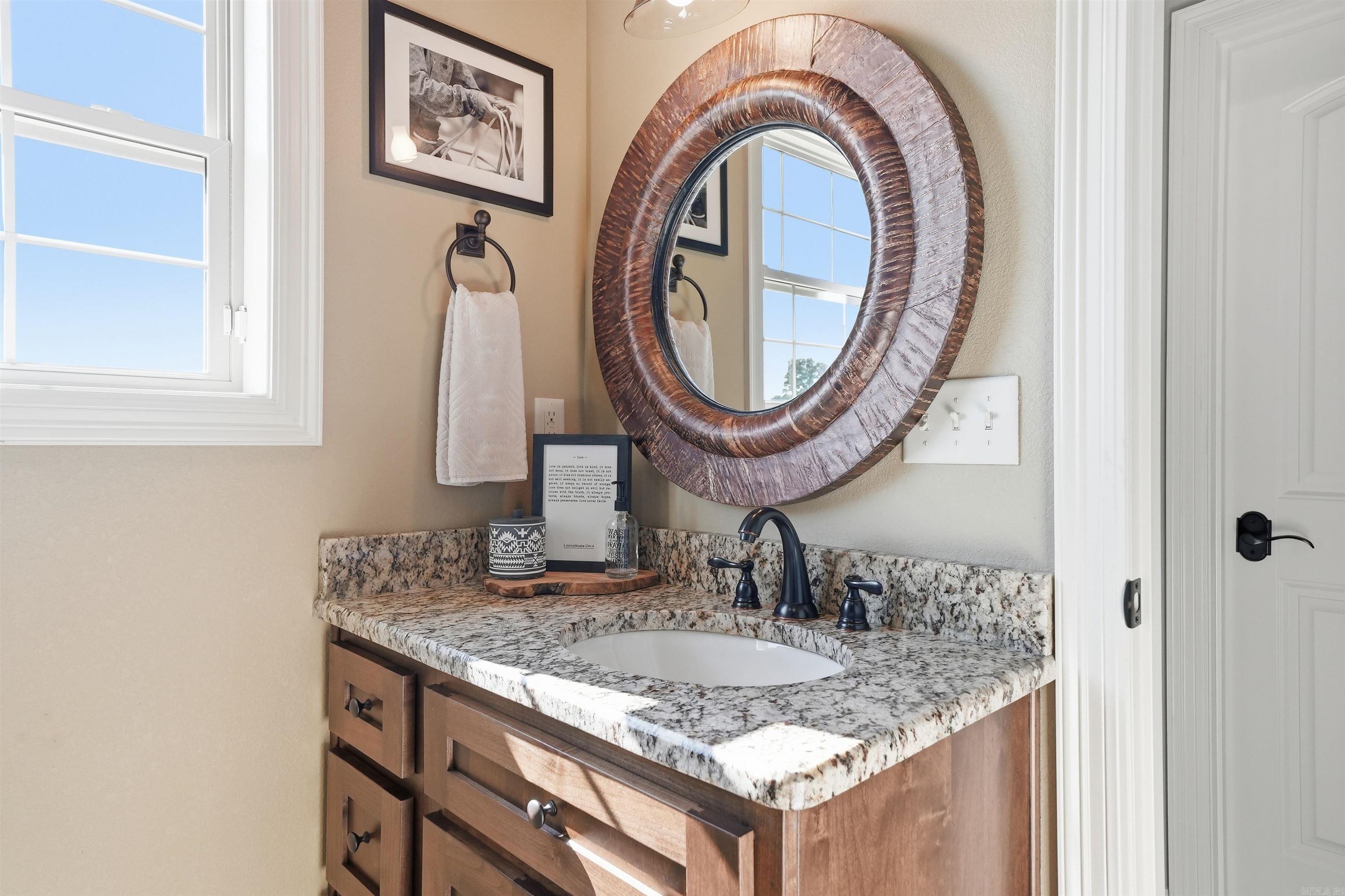 340 Harvey Jobe Romance, AR 72136
