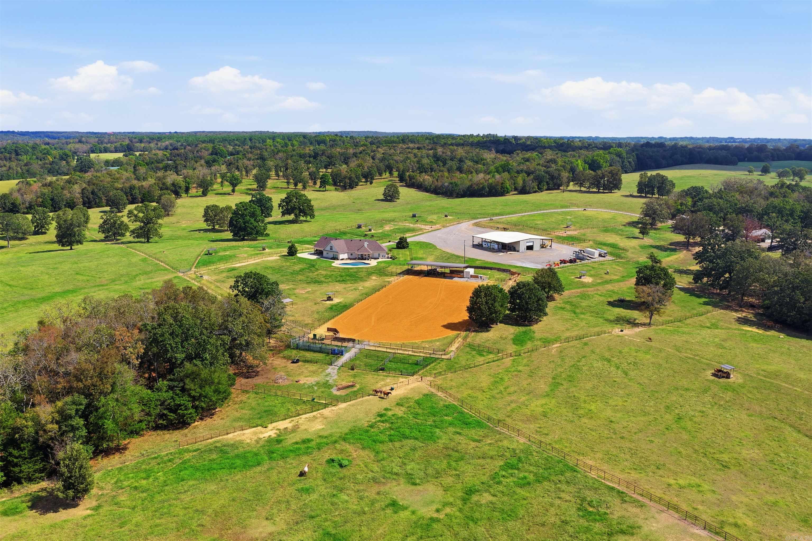 340 Harvey Jobe Romance, AR 72136