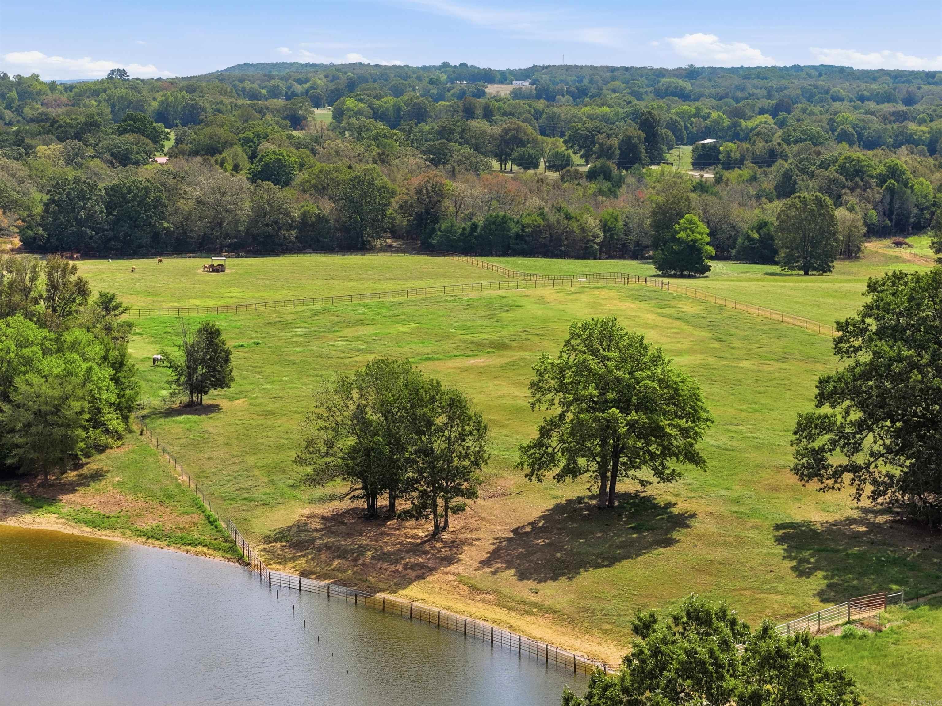 340 Harvey Jobe Romance, AR 72136