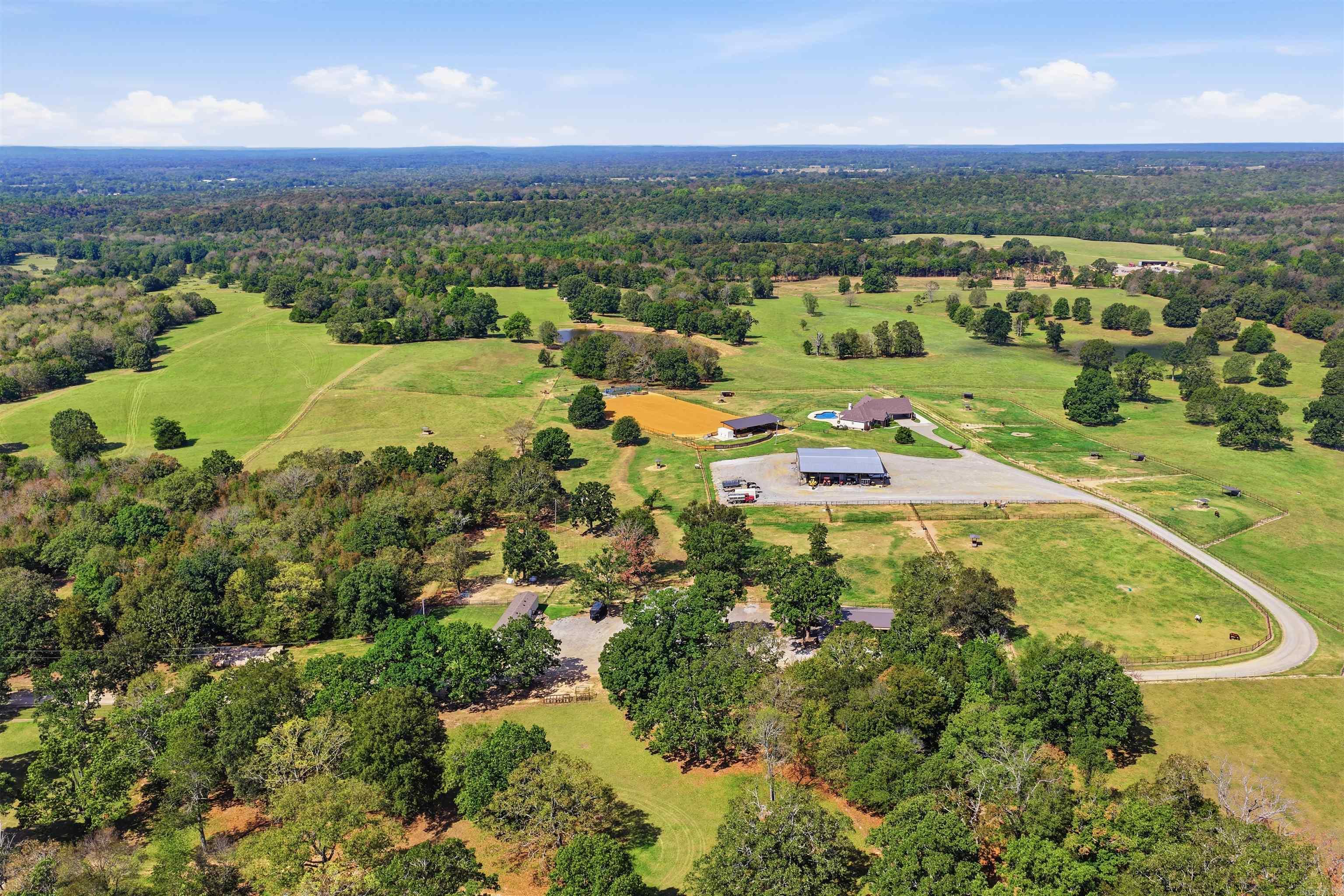 340 Harvey Jobe Romance, AR 72136