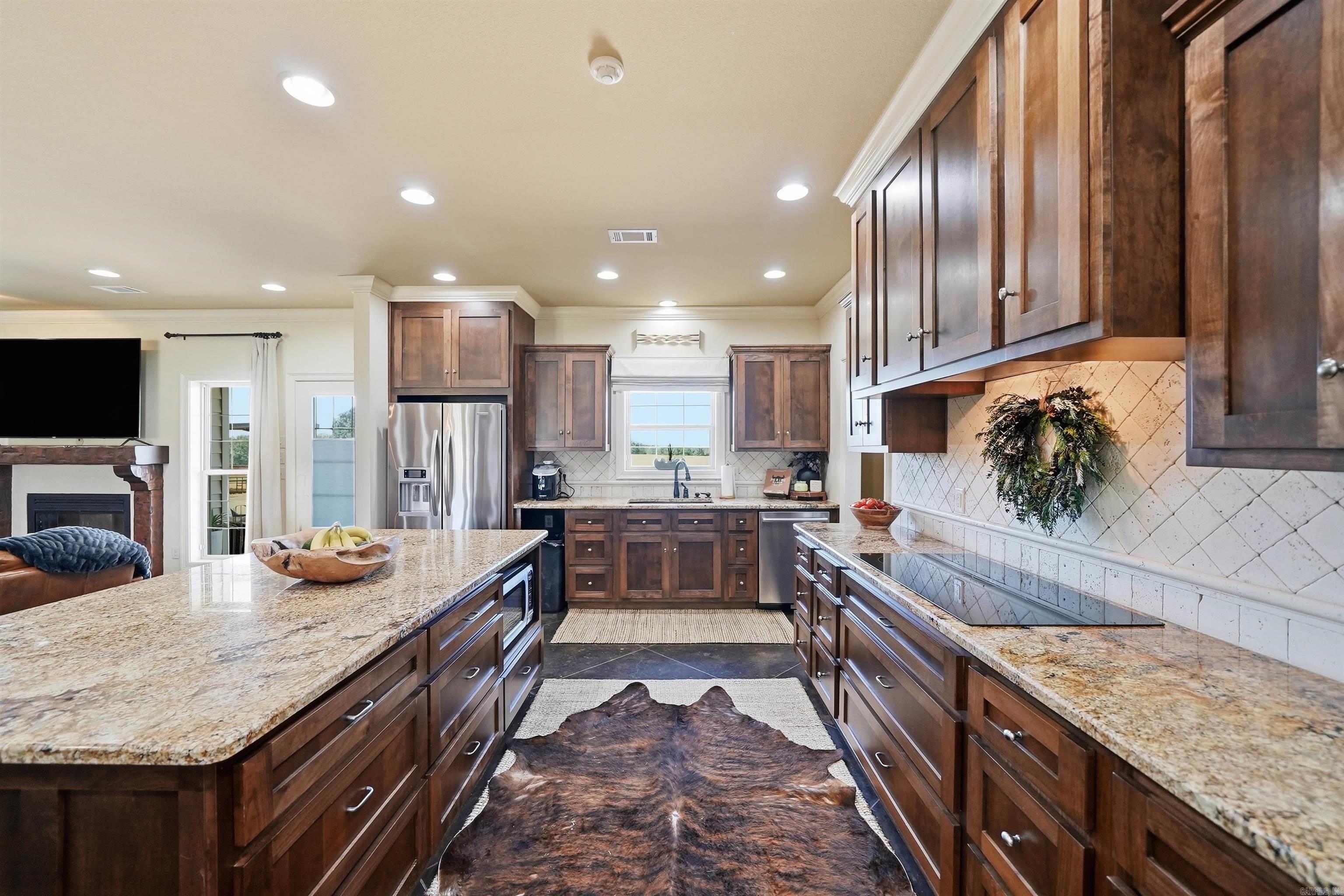 340 Harvey Jobe Romance, AR 72136