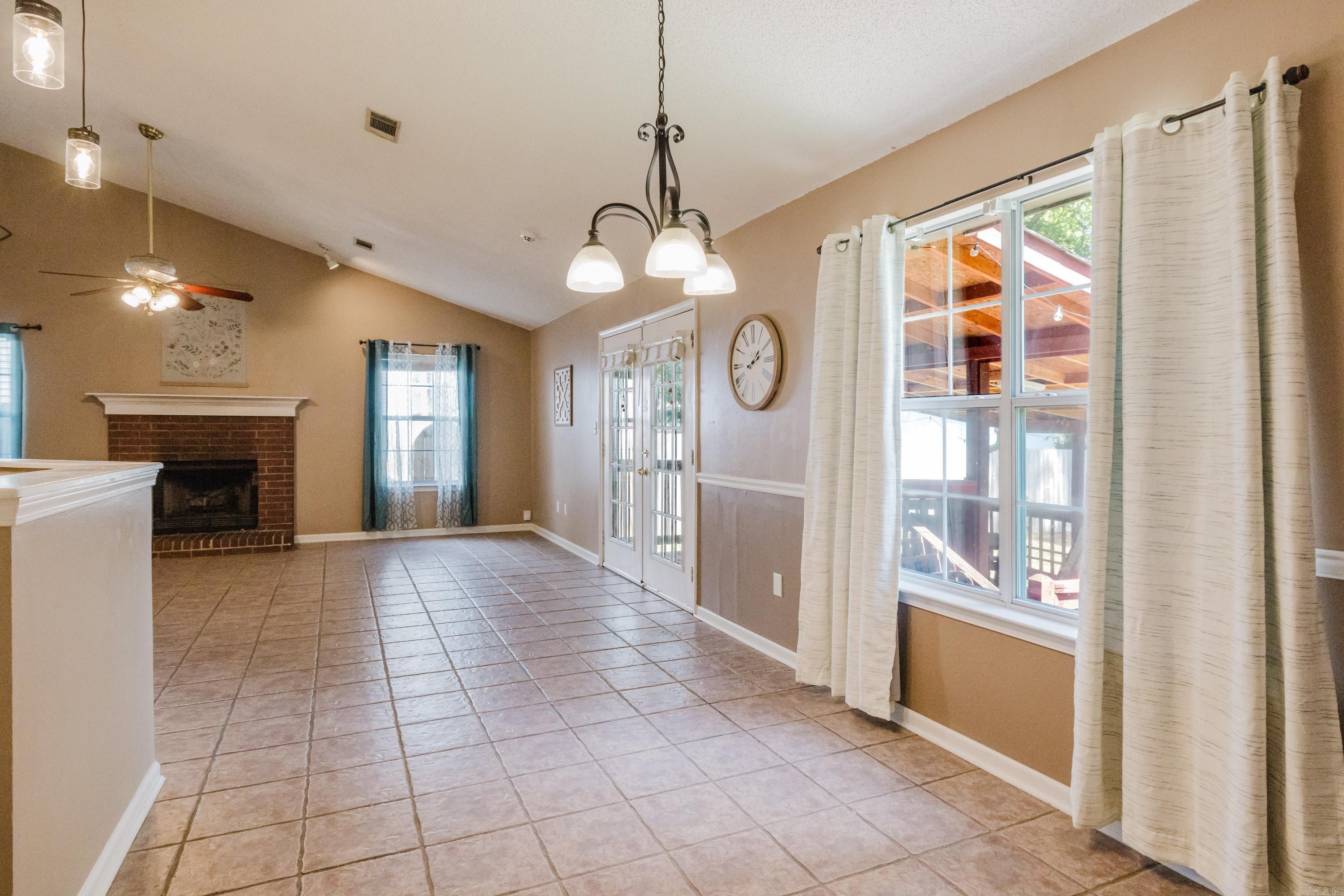 902 Weatherford  Benton, AR