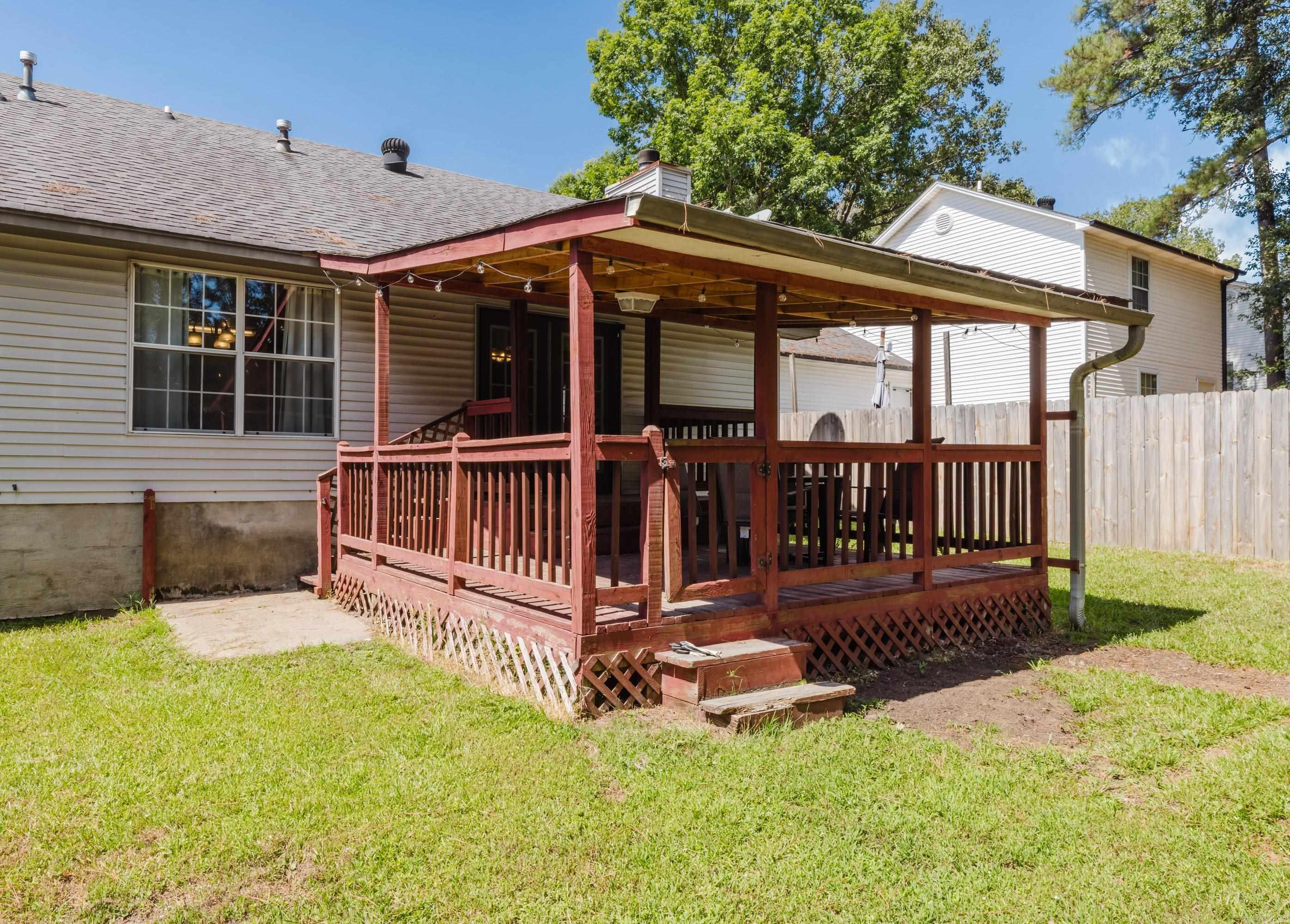 902 Weatherford  Benton, AR