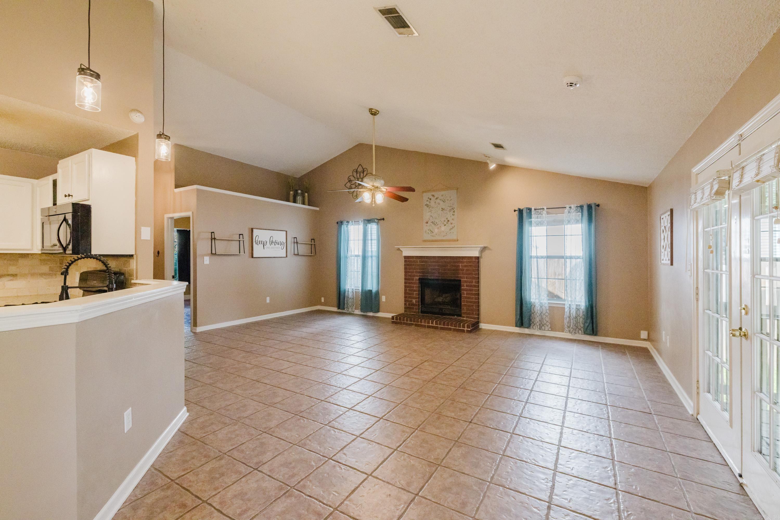 902 Weatherford  Benton, AR