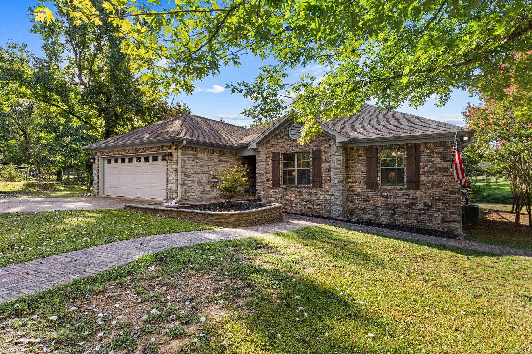 27 N Springhill Ln Lane — photo 3