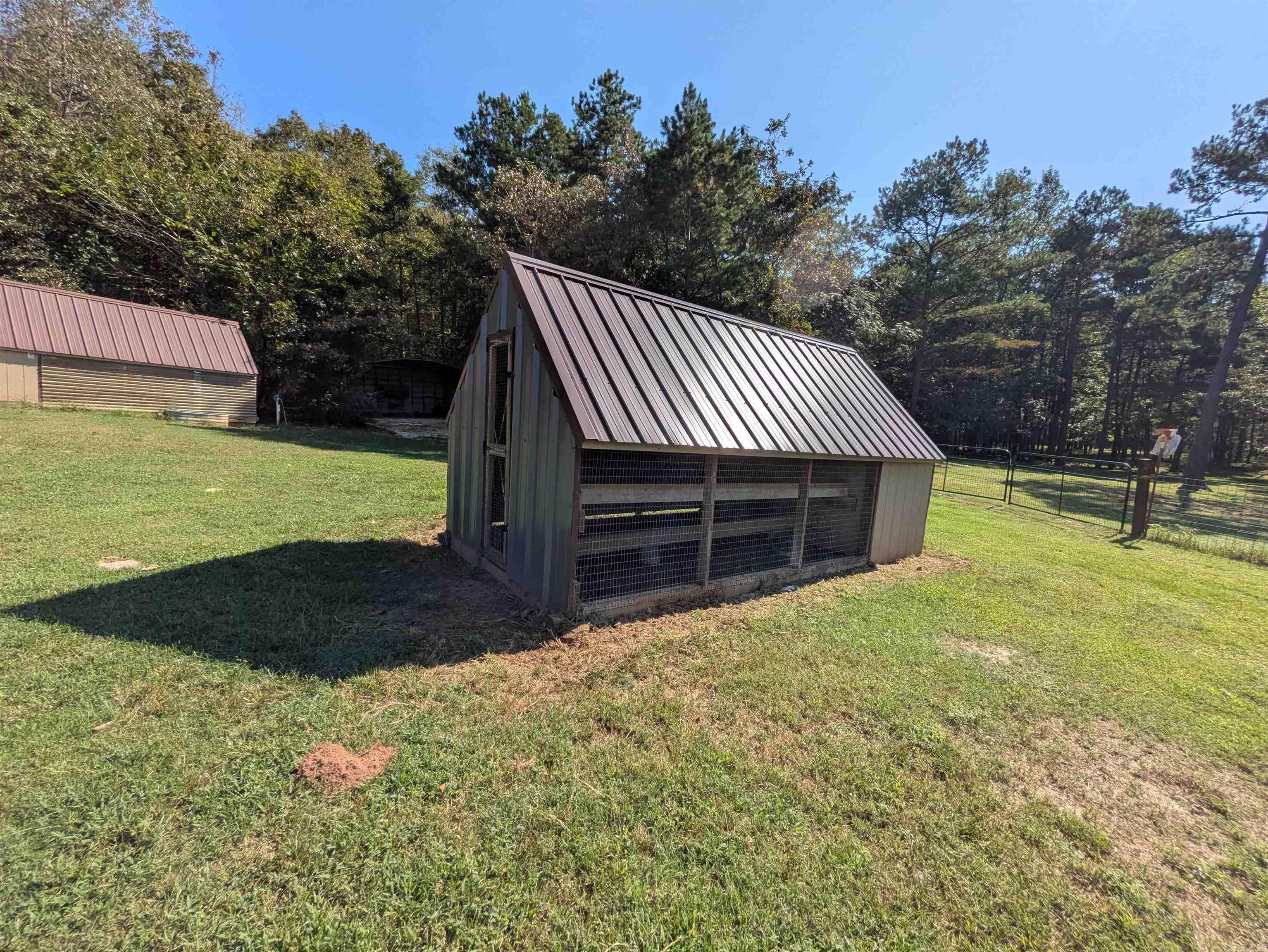 9445 County Road 5440  Ozone, AR