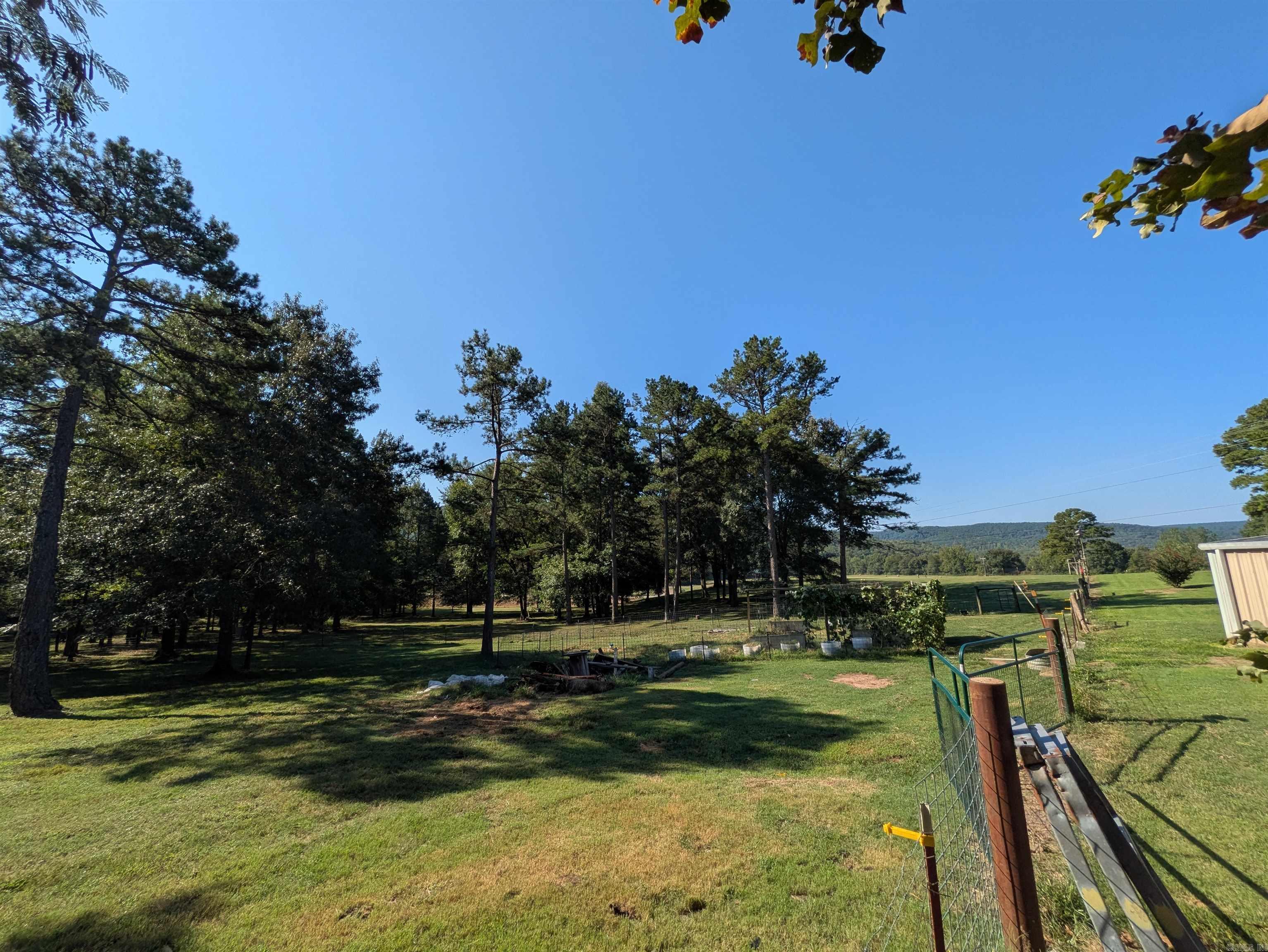 9445 County Road 5440  Ozone, AR