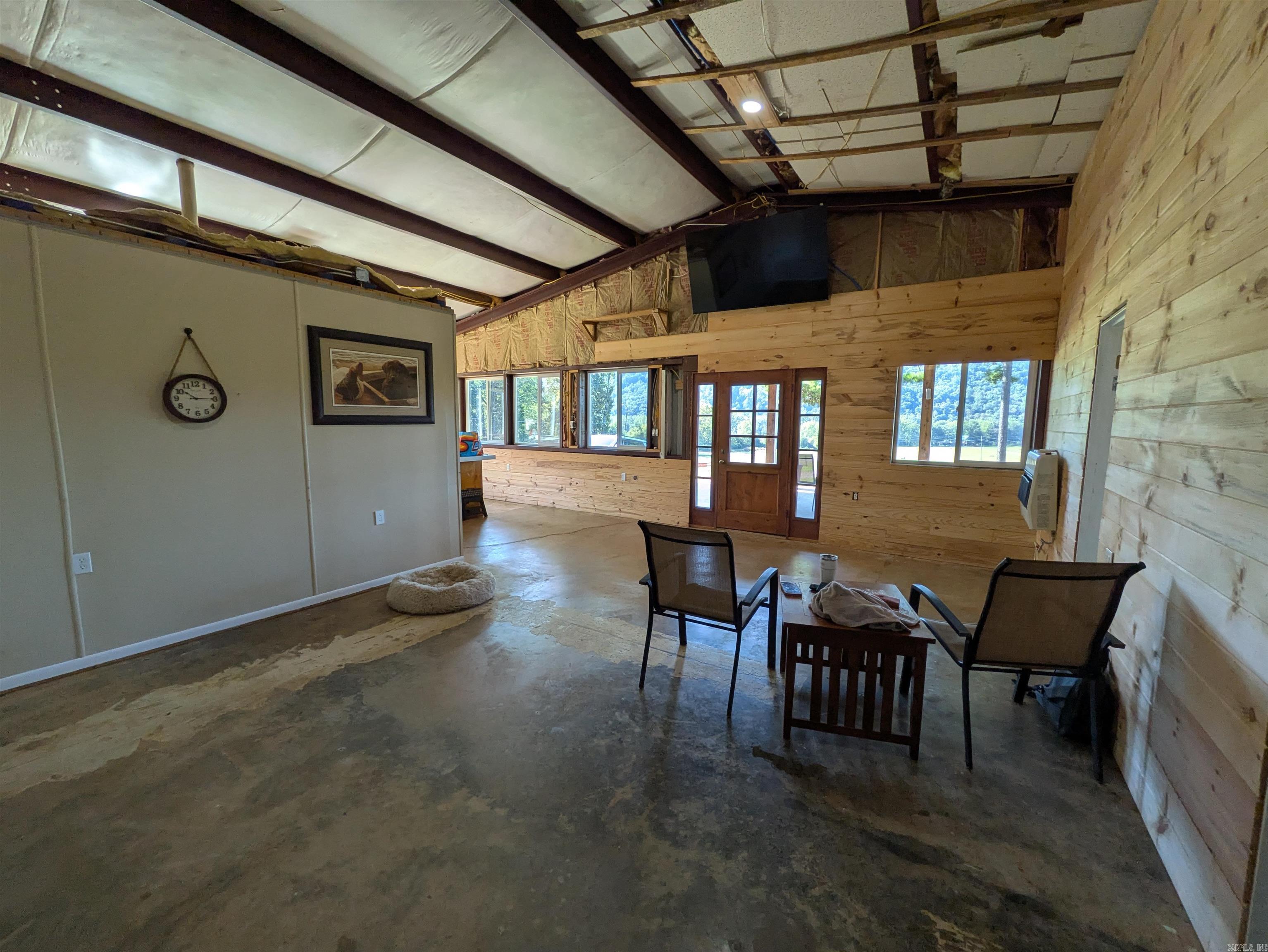 9445 County Road 5440  Ozone, AR