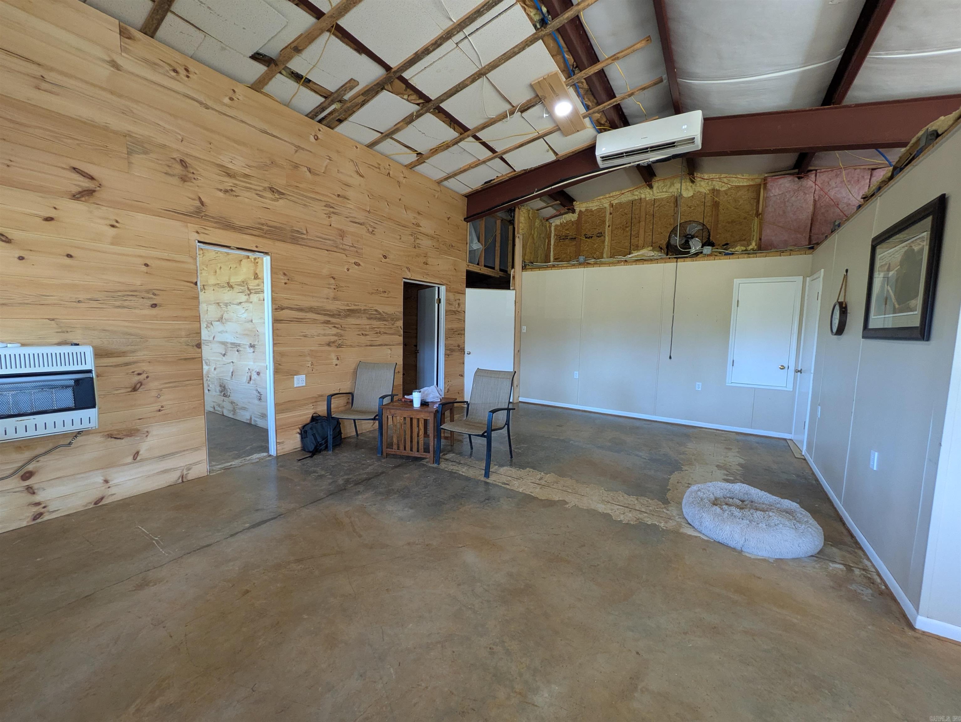9445 County Road 5440  Ozone, AR