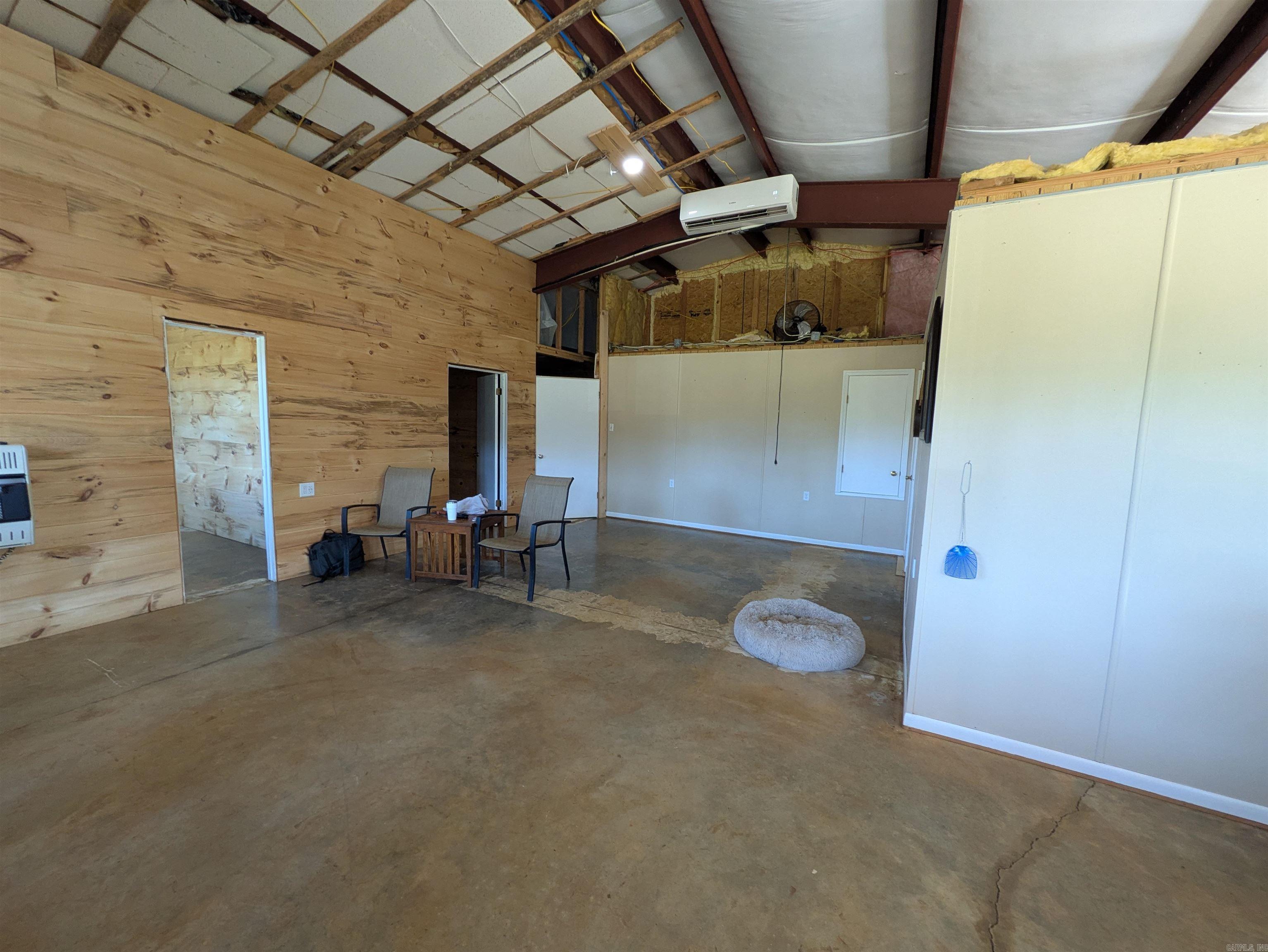 9445 County Road 5440  Ozone, AR