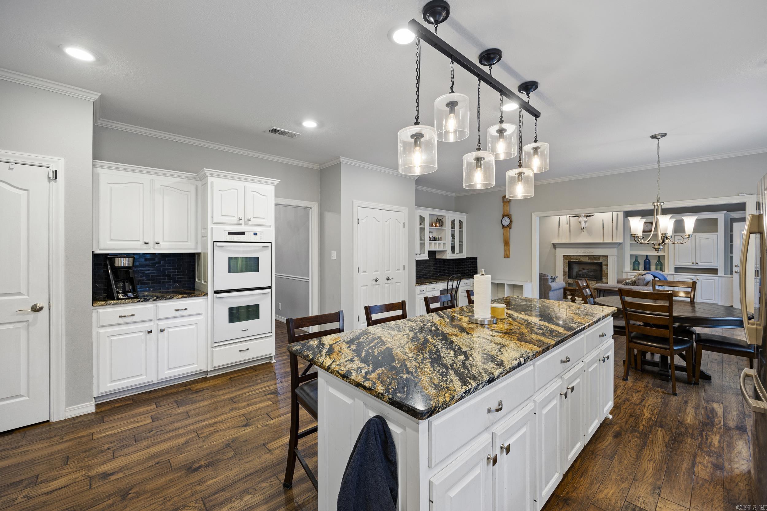 12 W Ridgeline Dr Russellville, AR 72802