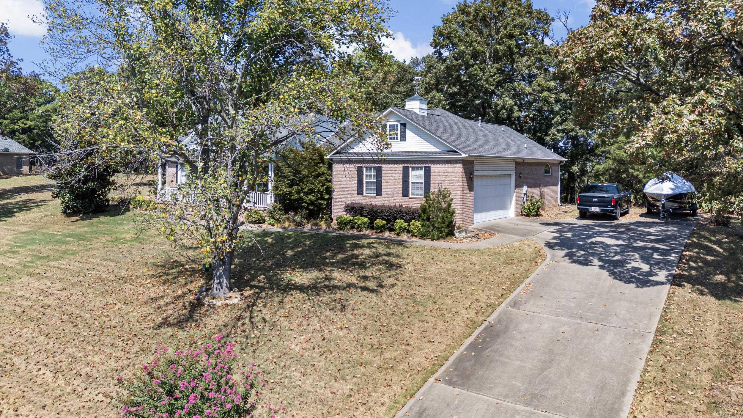 12 W Ridgeline Dr Russellville, AR 72802