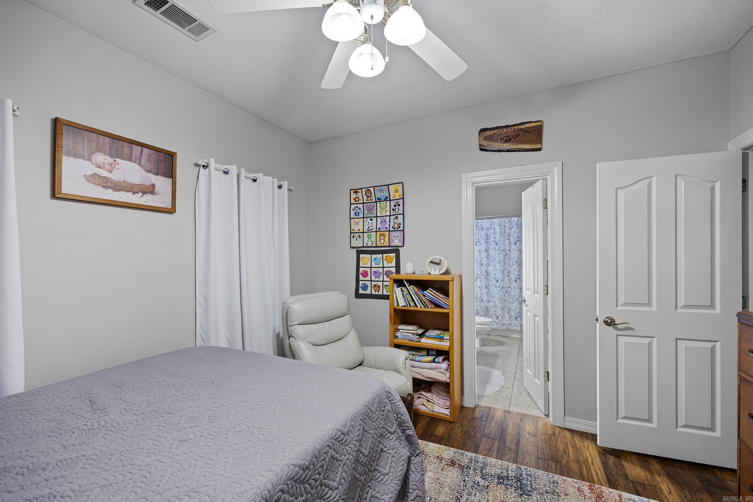 12 W Ridgeline Dr Russellville, AR 72802