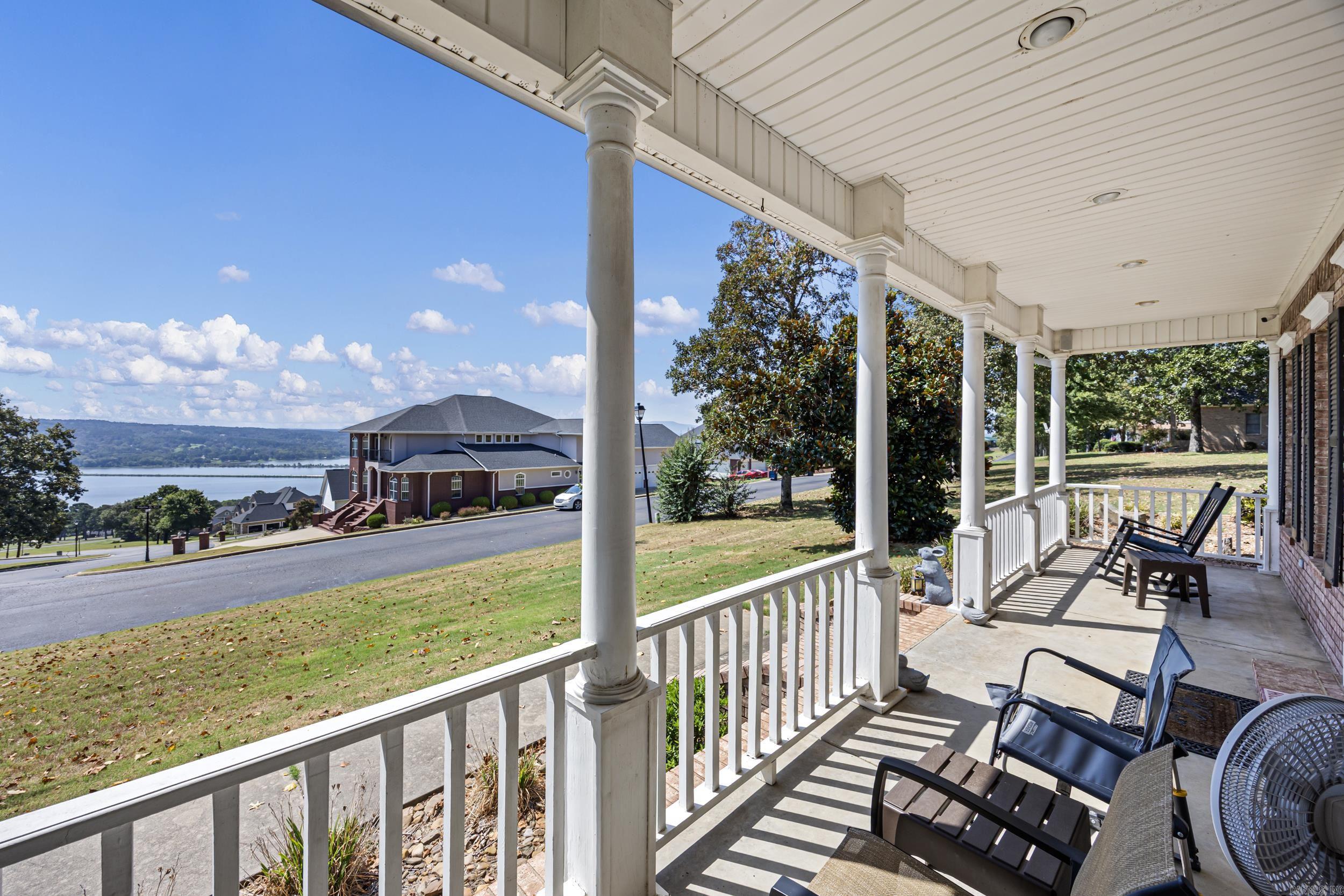 12 W Ridgeline Dr Russellville, AR 72802