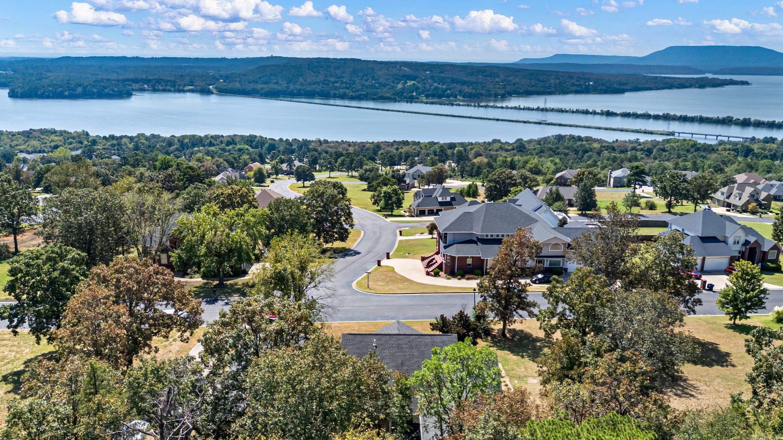 12 W Ridgeline Dr Russellville, AR 72802