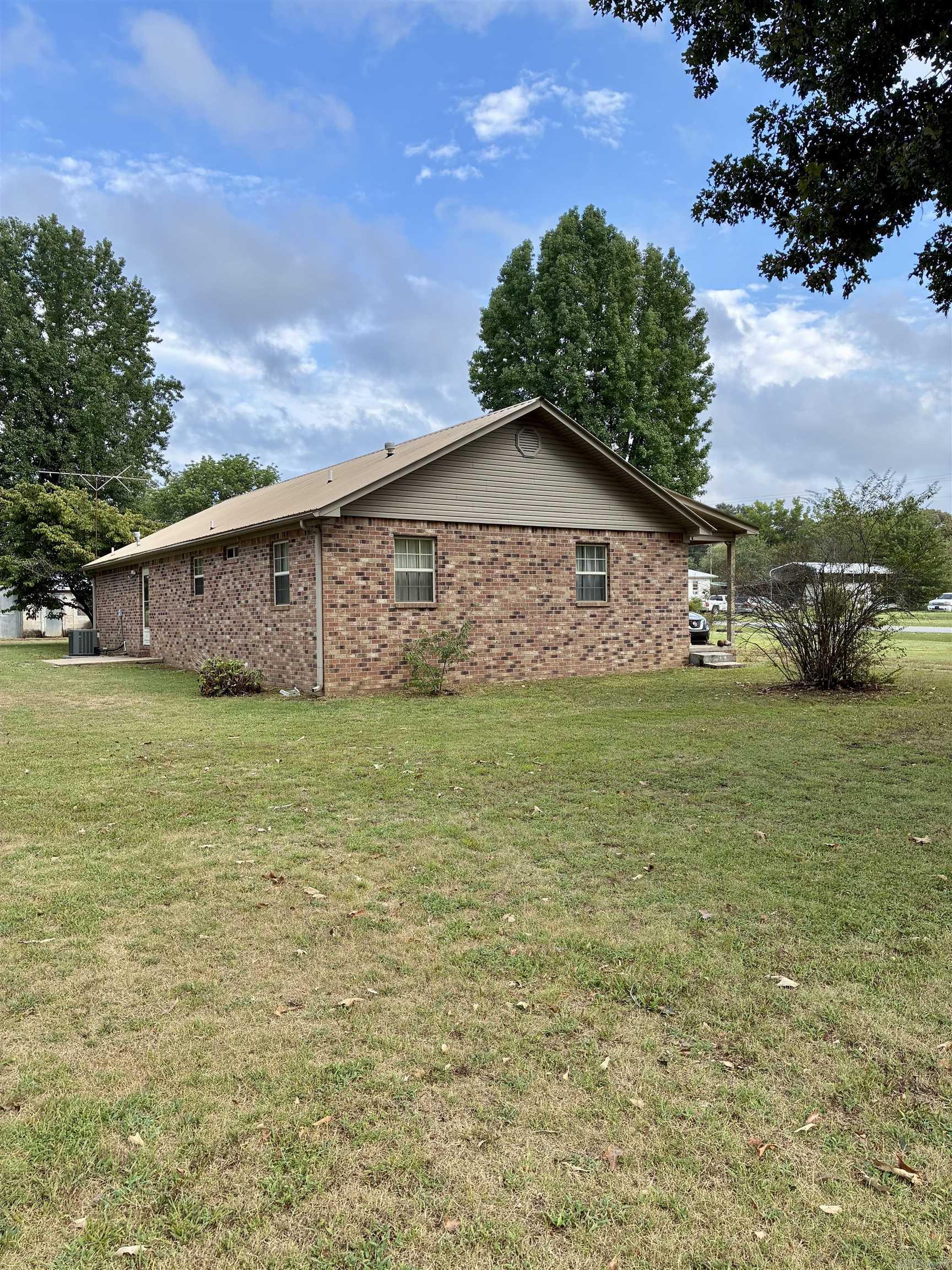 202 E Bennett St.  Letona, AR