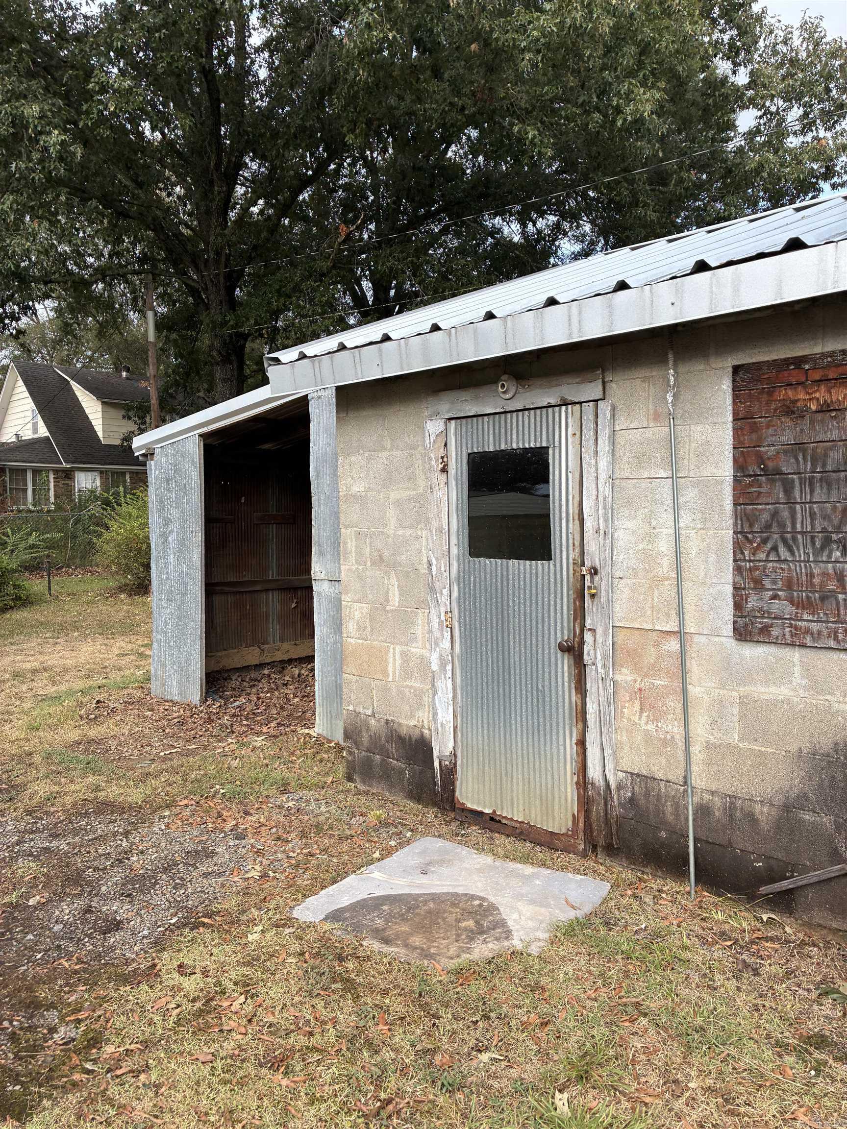 202 E Bennett St.  Letona, AR