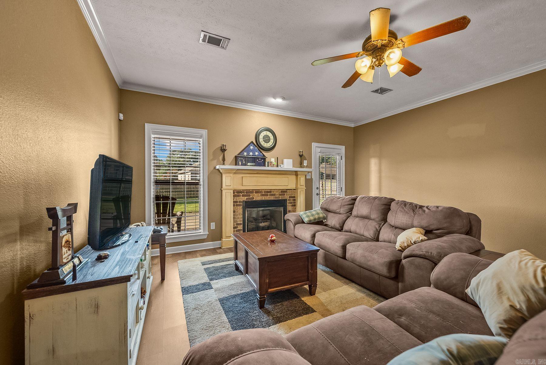 14 Oak Tree Circle — photo 3