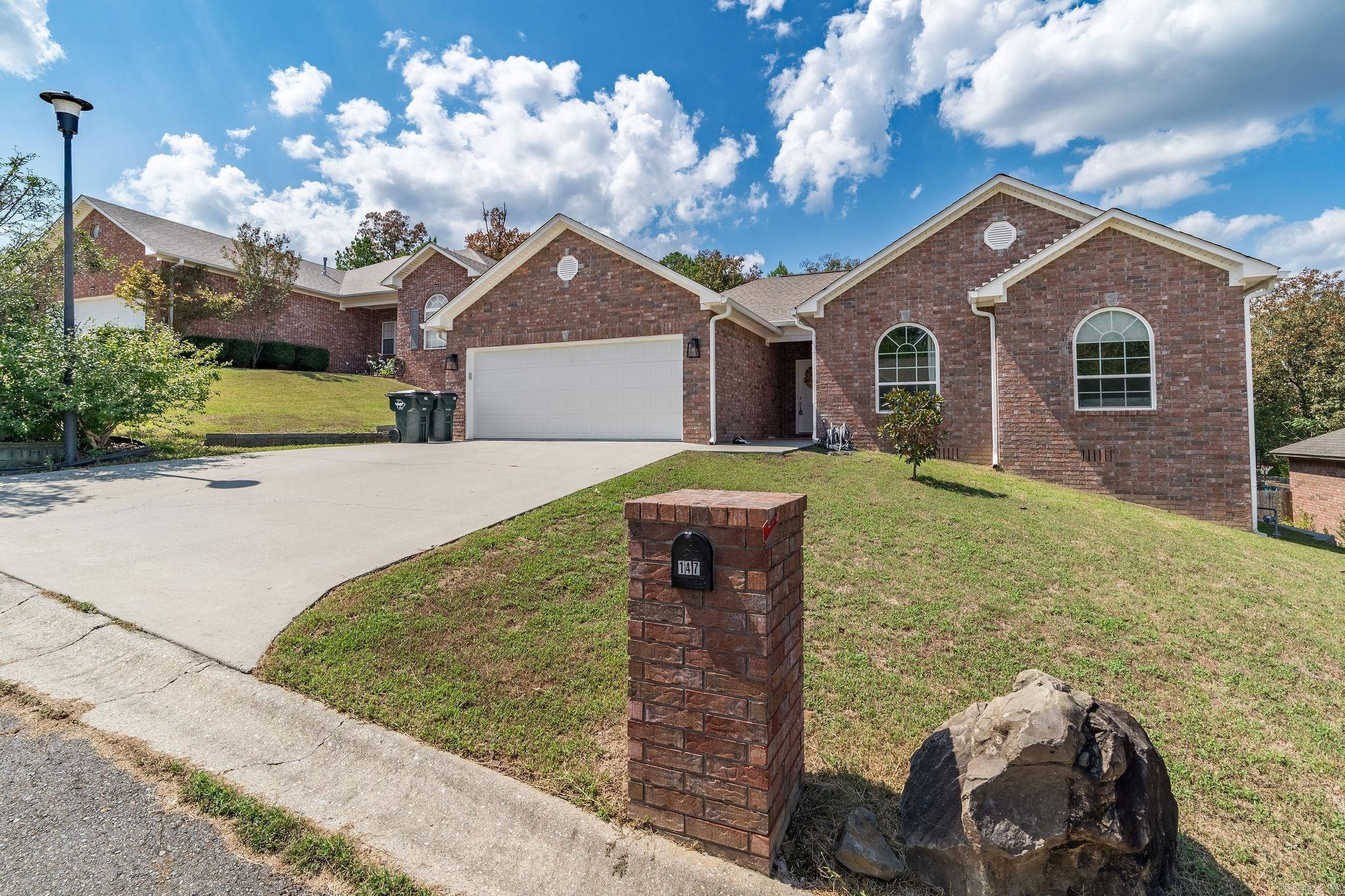 147  WESTOAK  Hot Springs, AR