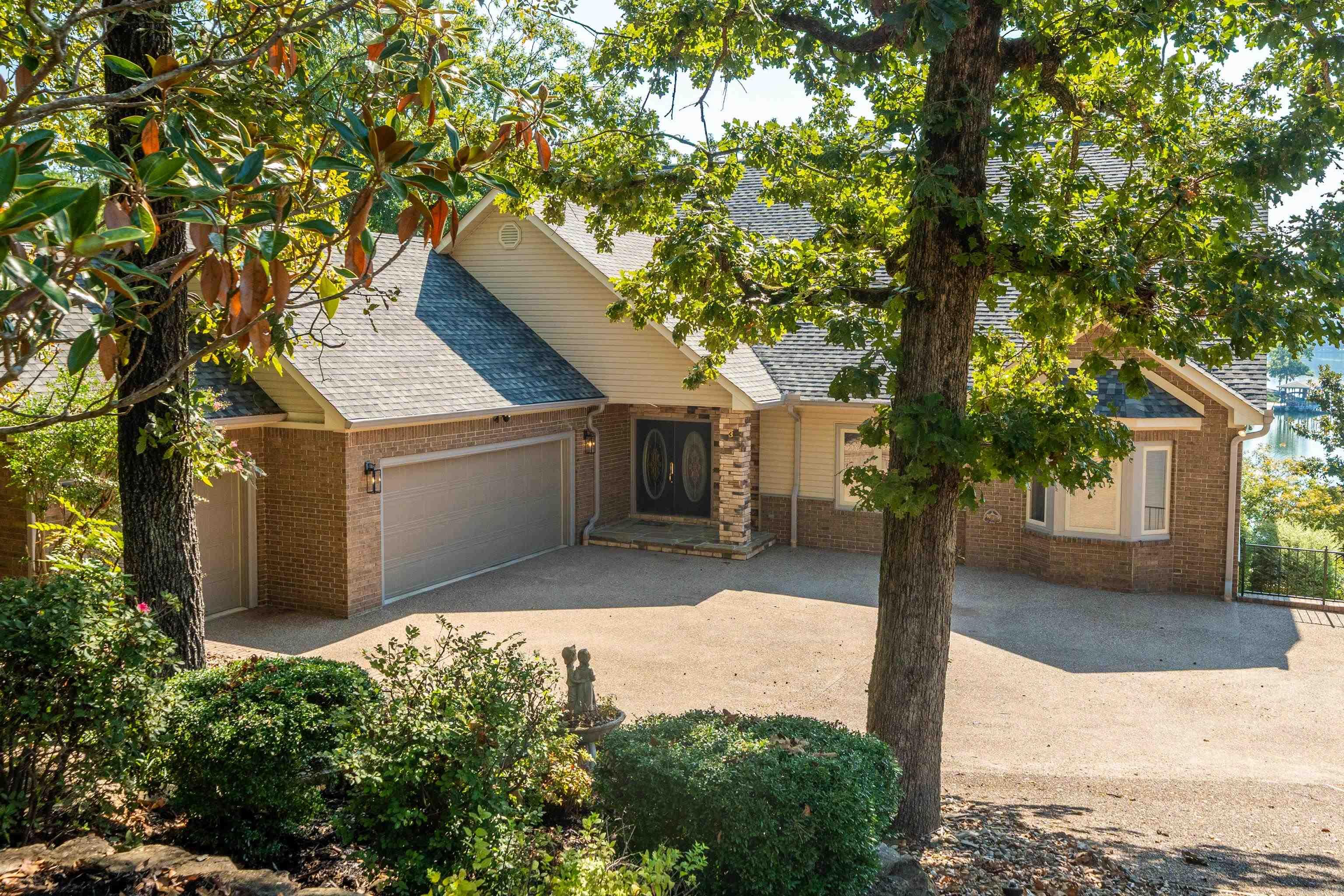 3 Ibi Lane Hot Springs Village, AR 71909-2101