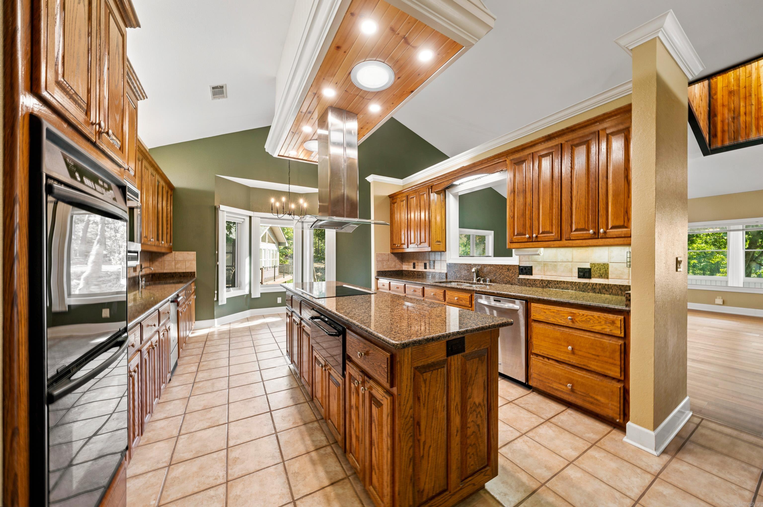 3 Ibi Lane Hot Springs Village, AR 71909-2101