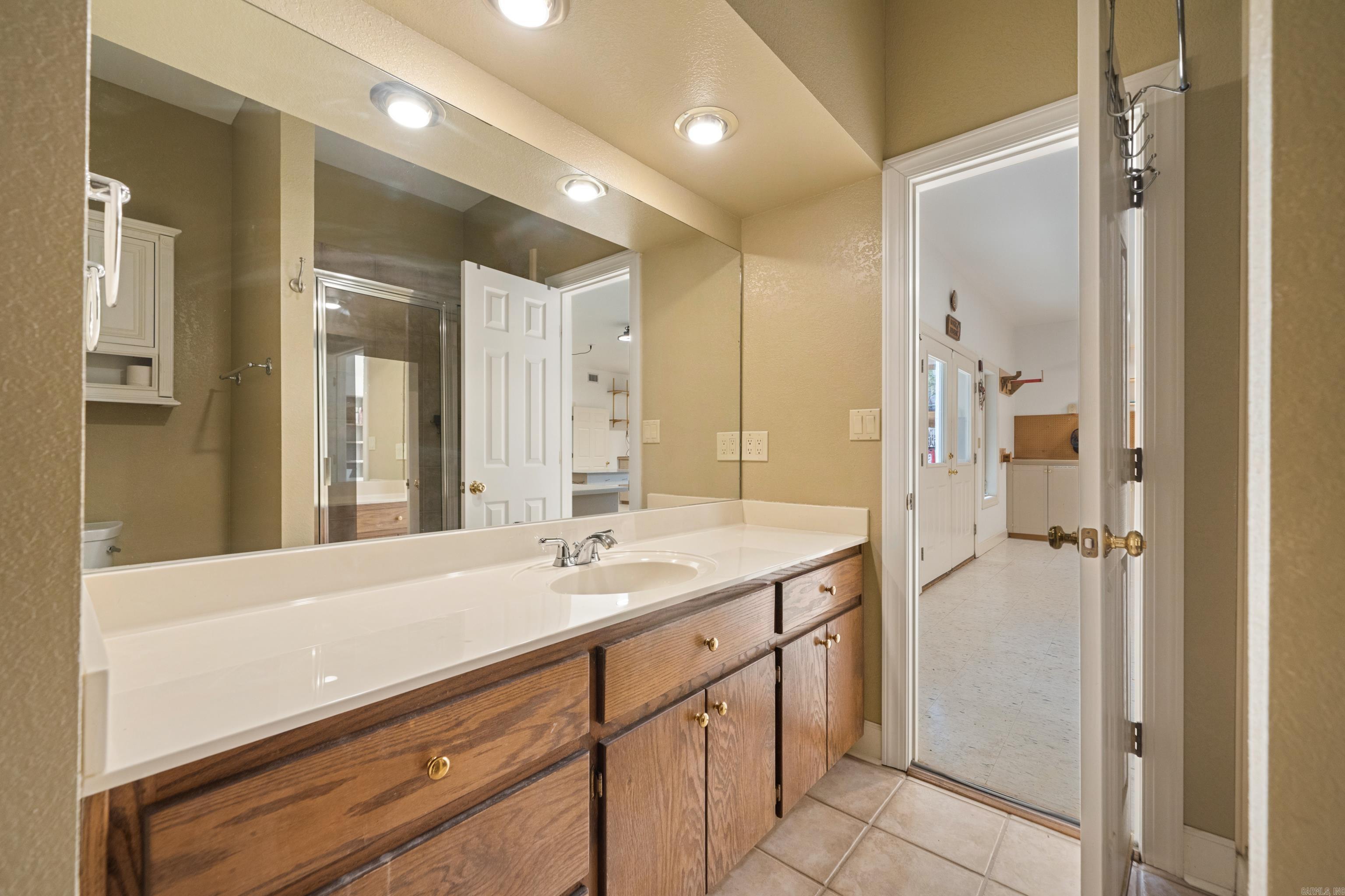 3 Ibi Lane Hot Springs Village, AR 71909-2101