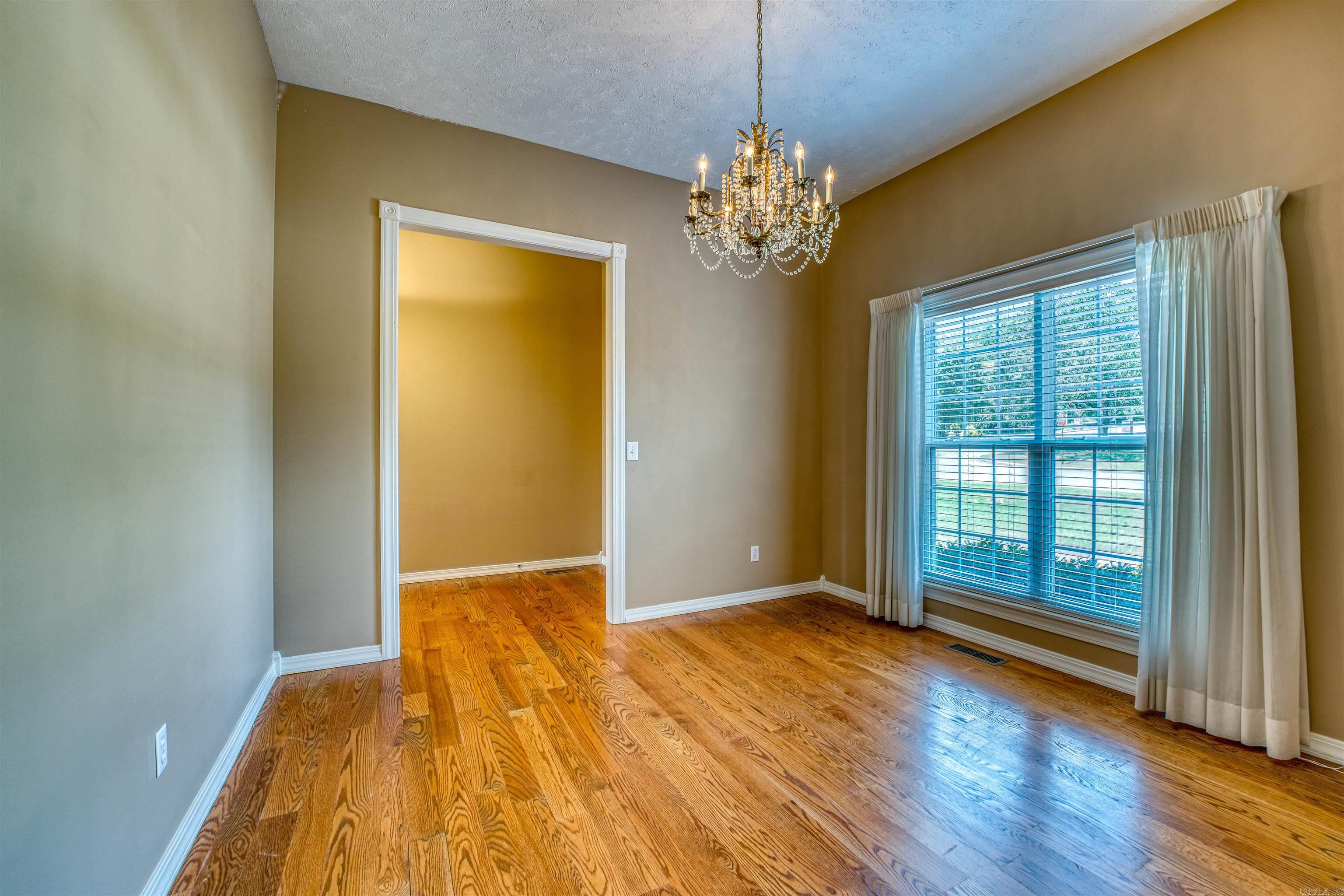 1324 W Holt Ave Harrison, AR 72601-1324